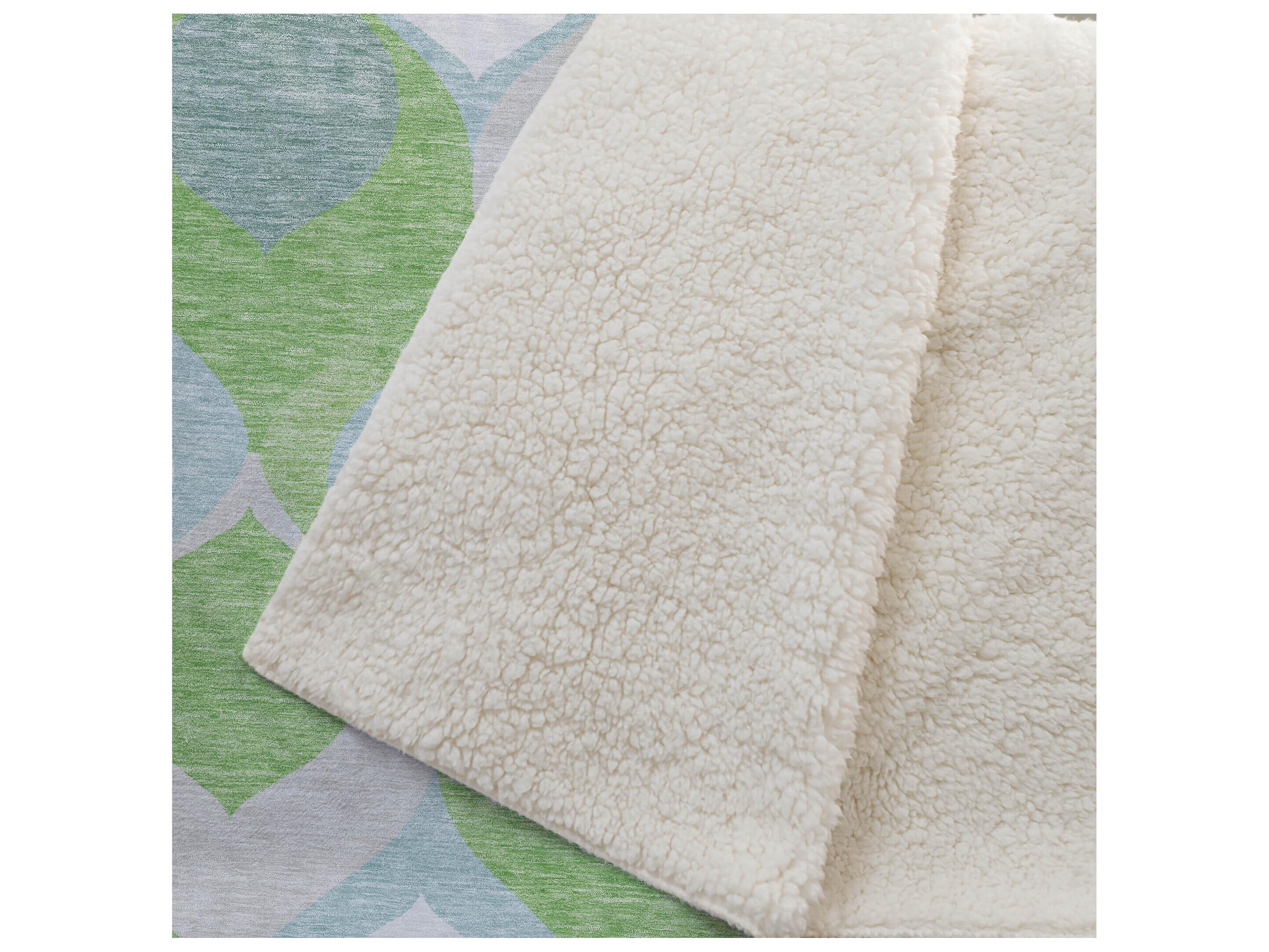 Dalyn Sherpa Green Polyester Throw