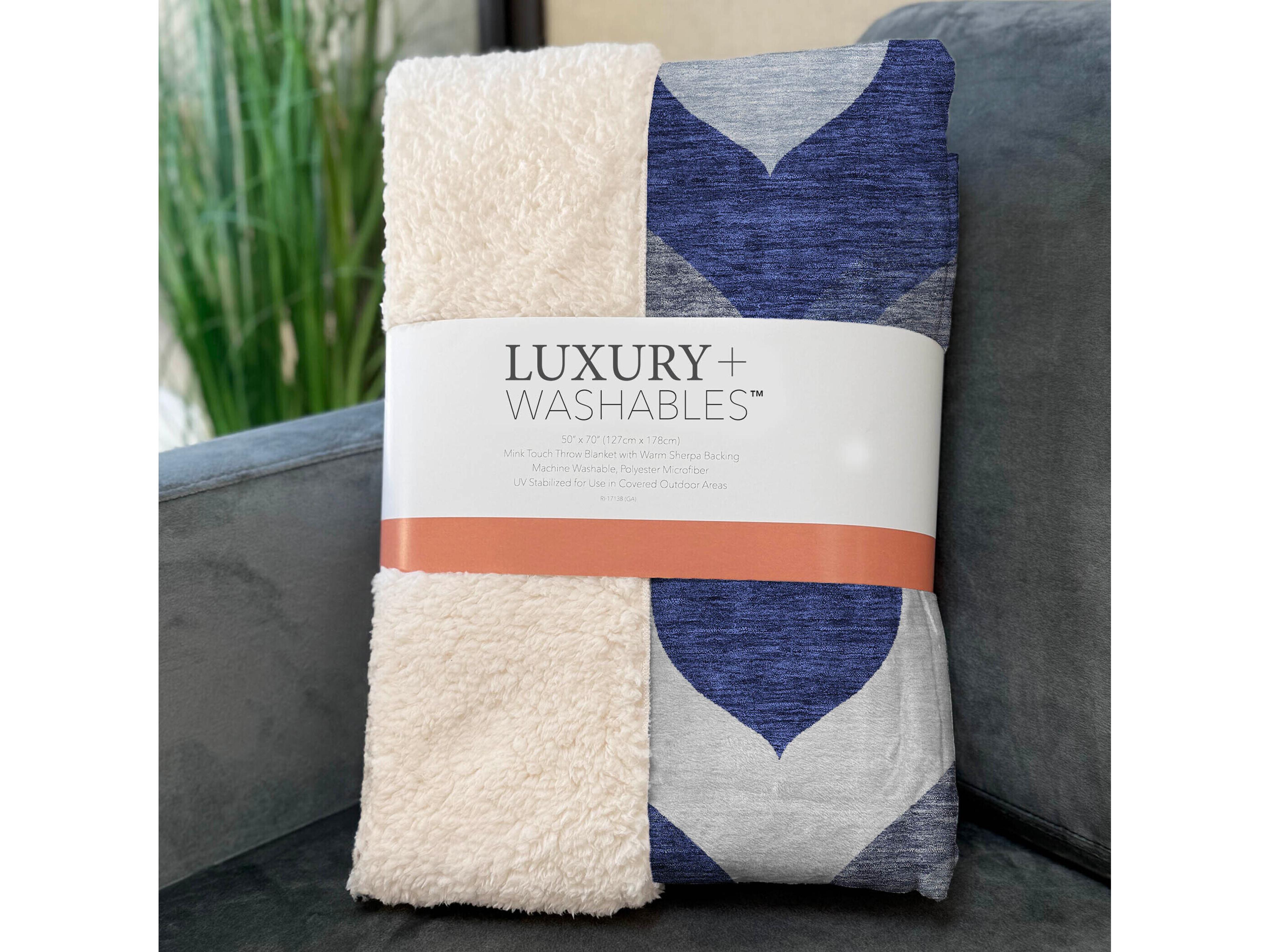 Dalyn Sherpa Blue Polyester Throw