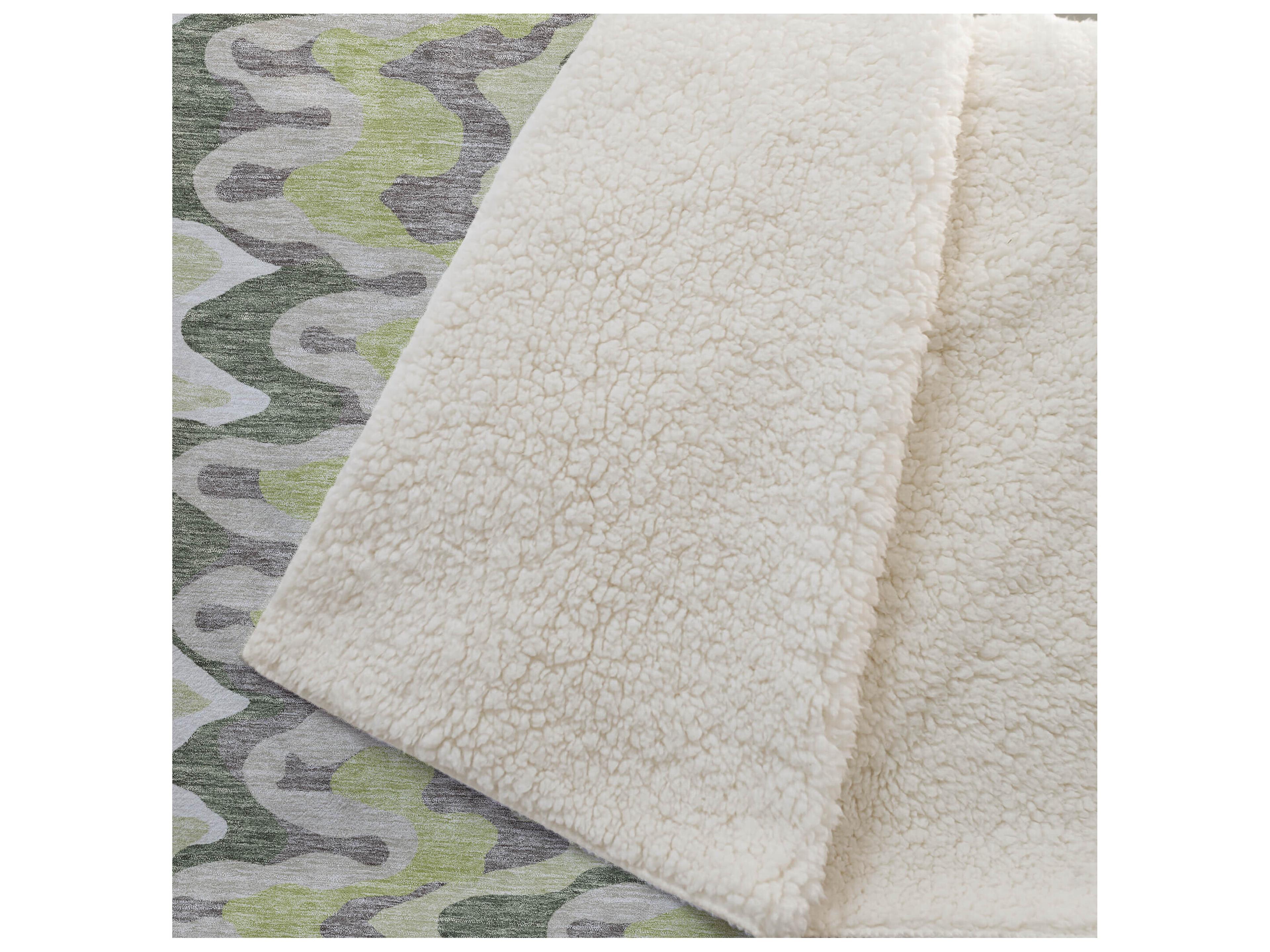 Dalyn Sherpa Green Polyester Throw
