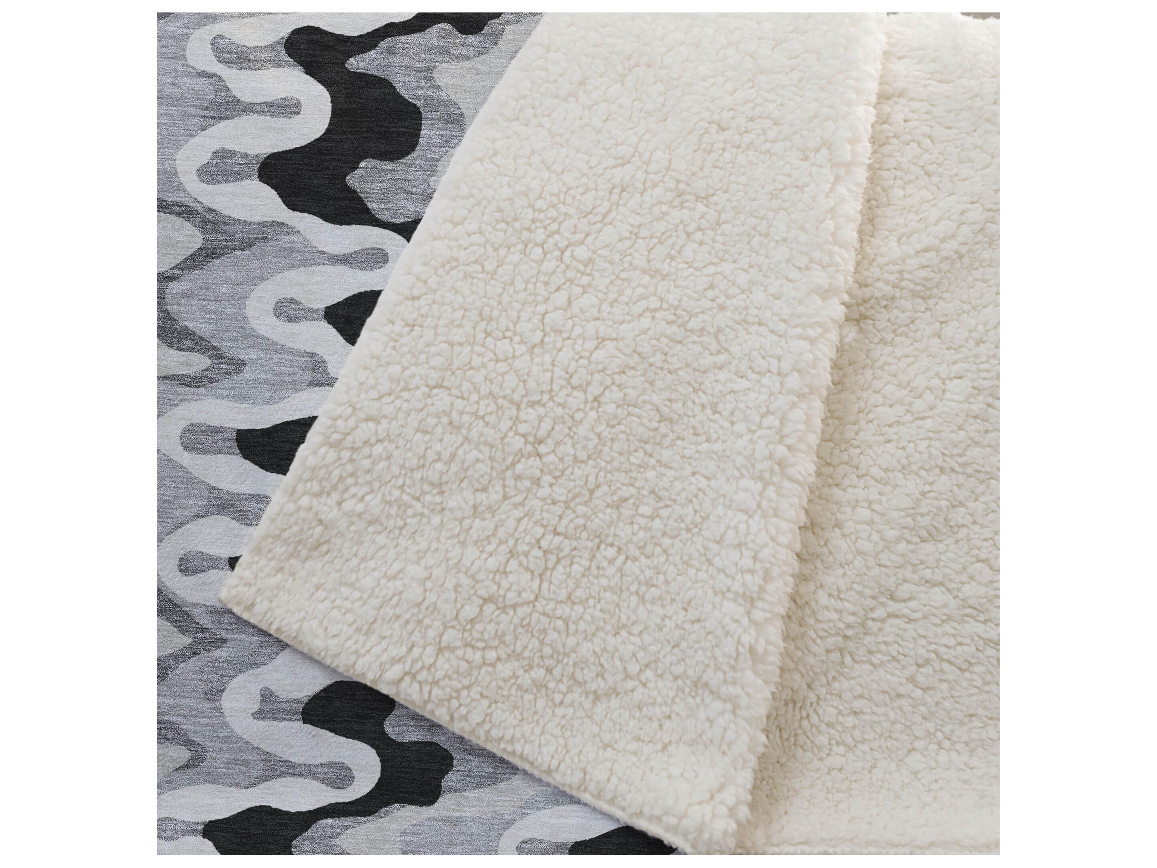 Dalyn Sherpa Black Polyester Throw