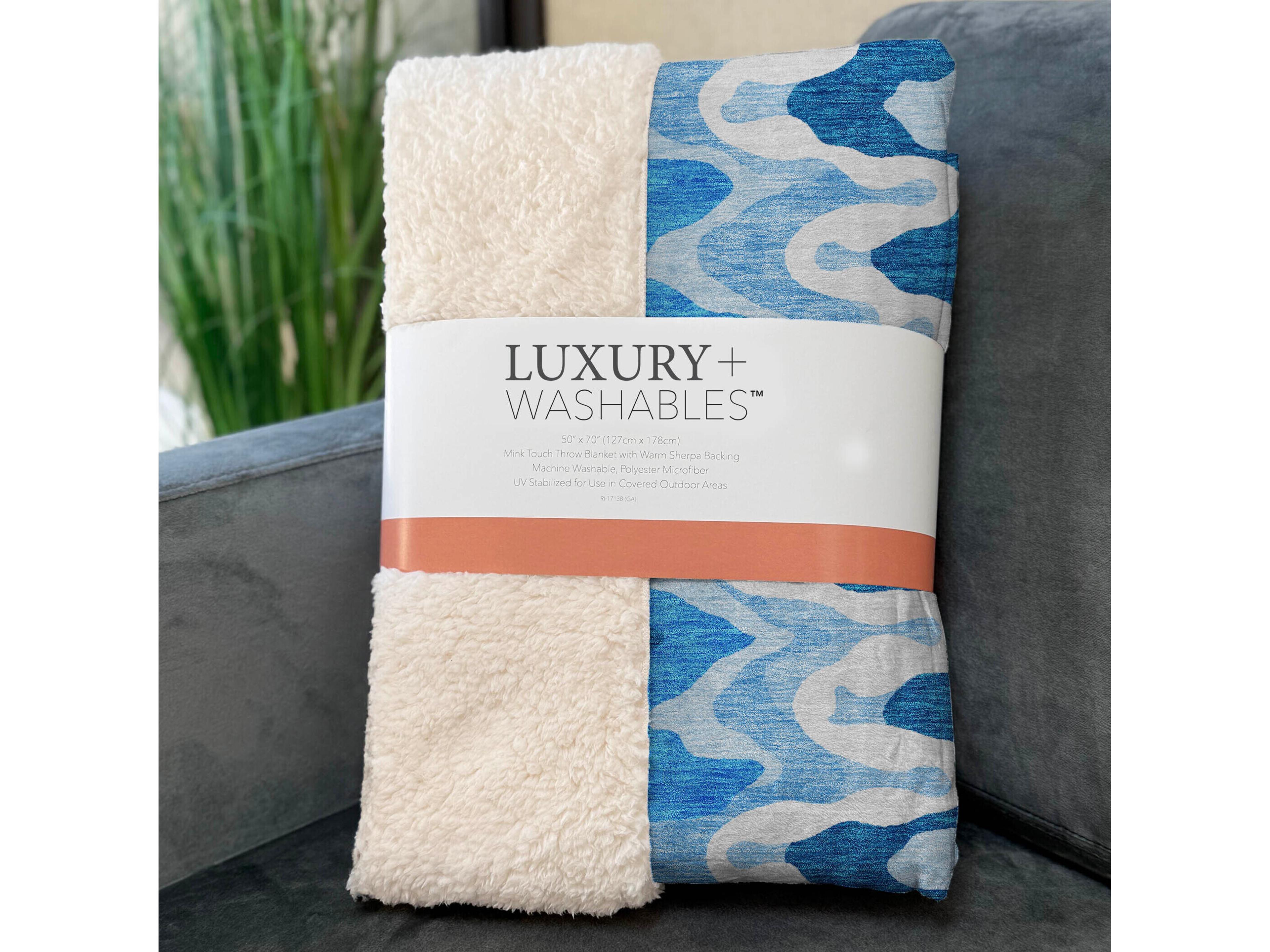 Dalyn Sherpa Blue Polyester Throw