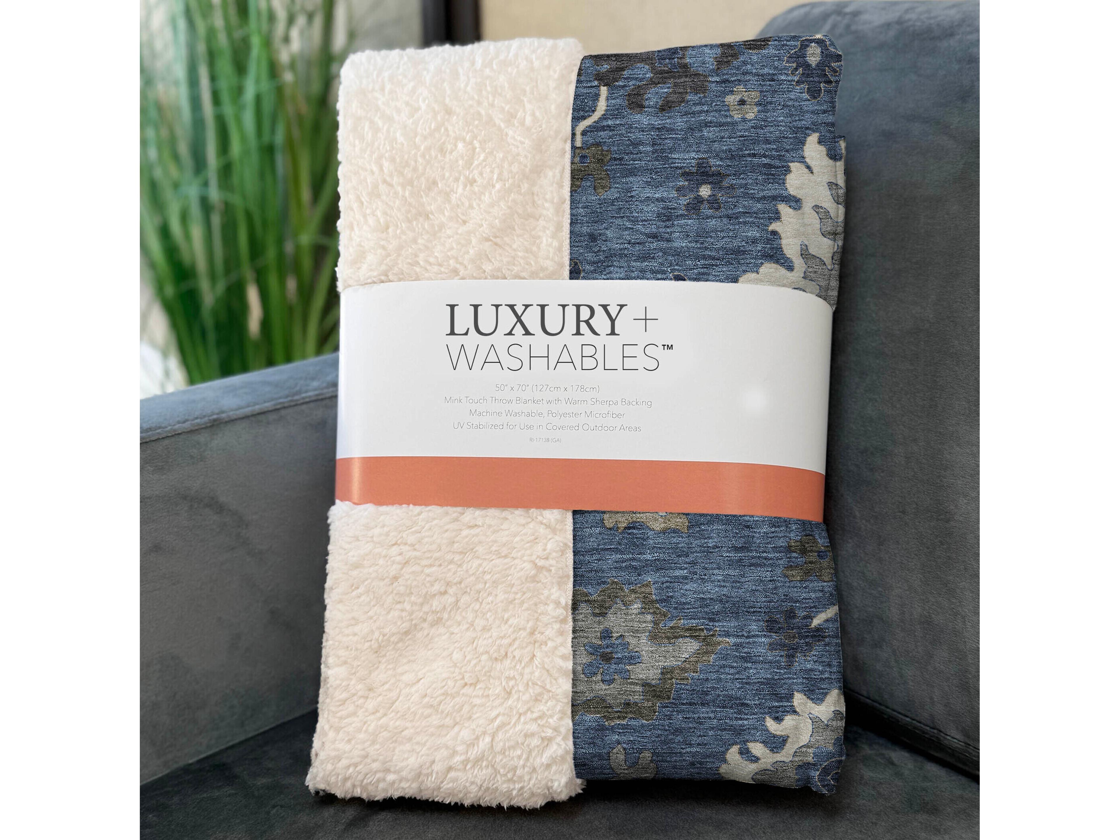 Dalyn Sherpa Blue Polyester Throw