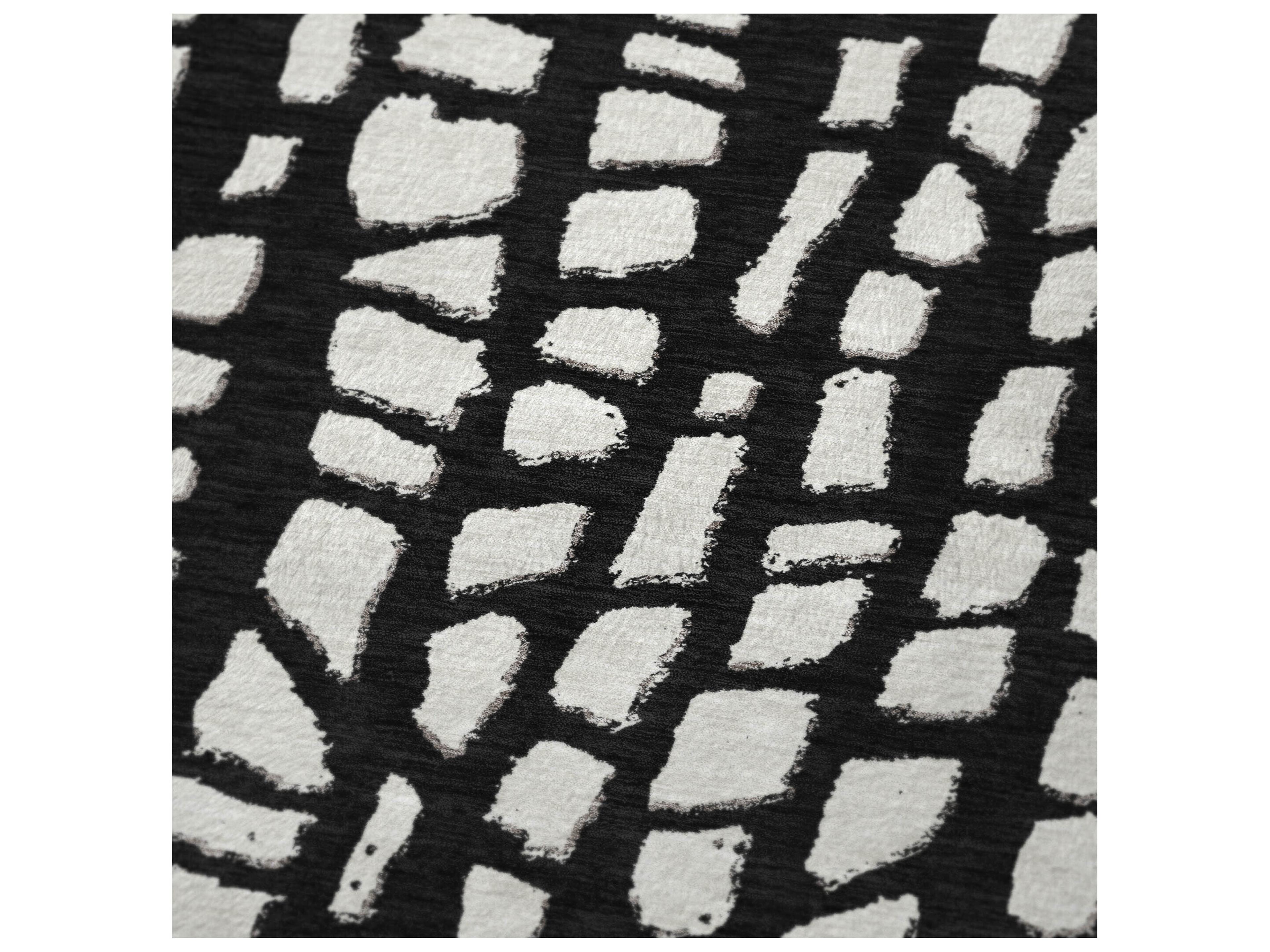 Dalyn Sherpa Black Polyester Throw