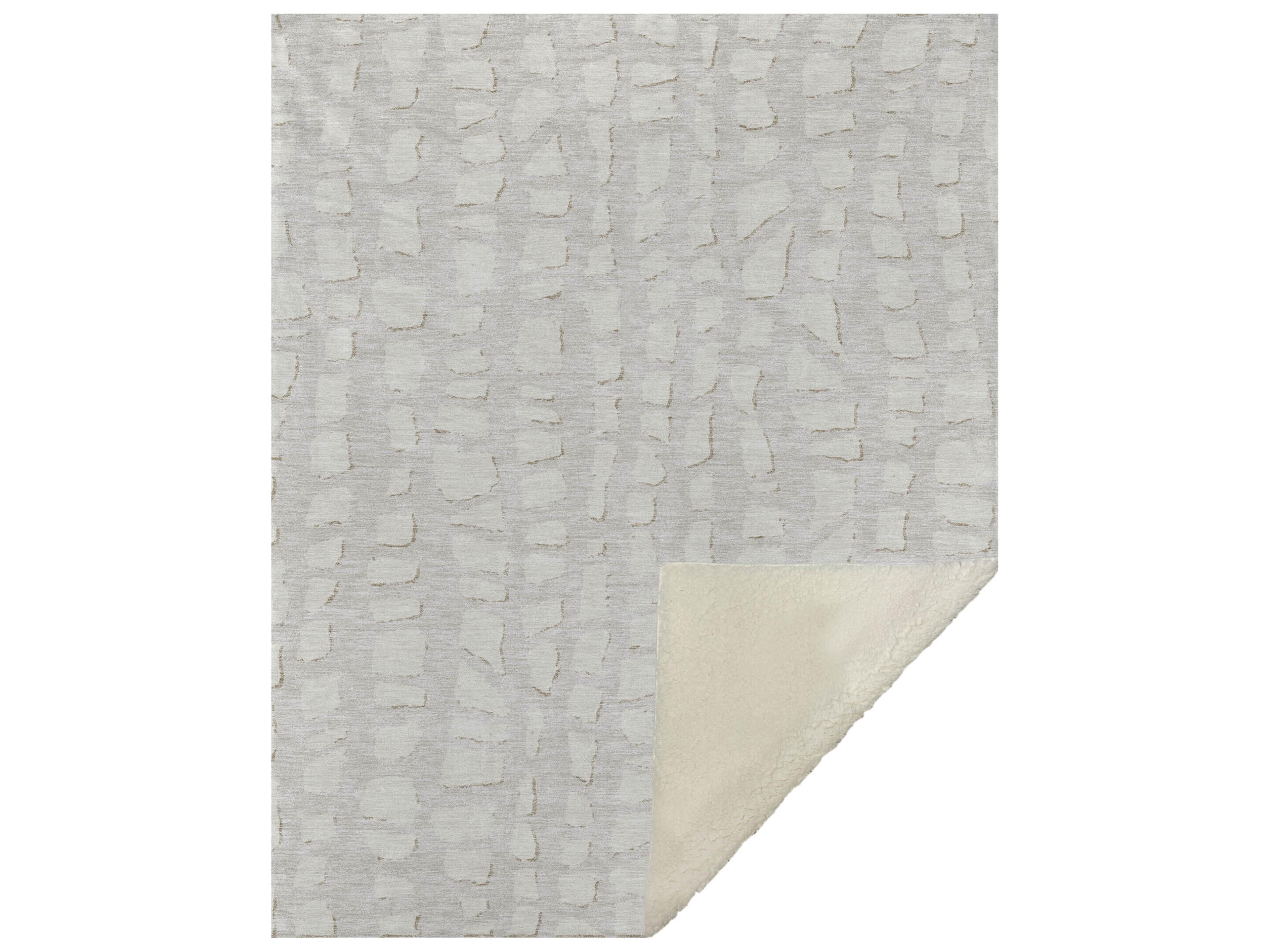 Dalyn Sherpa Ivory Polyester Throw
