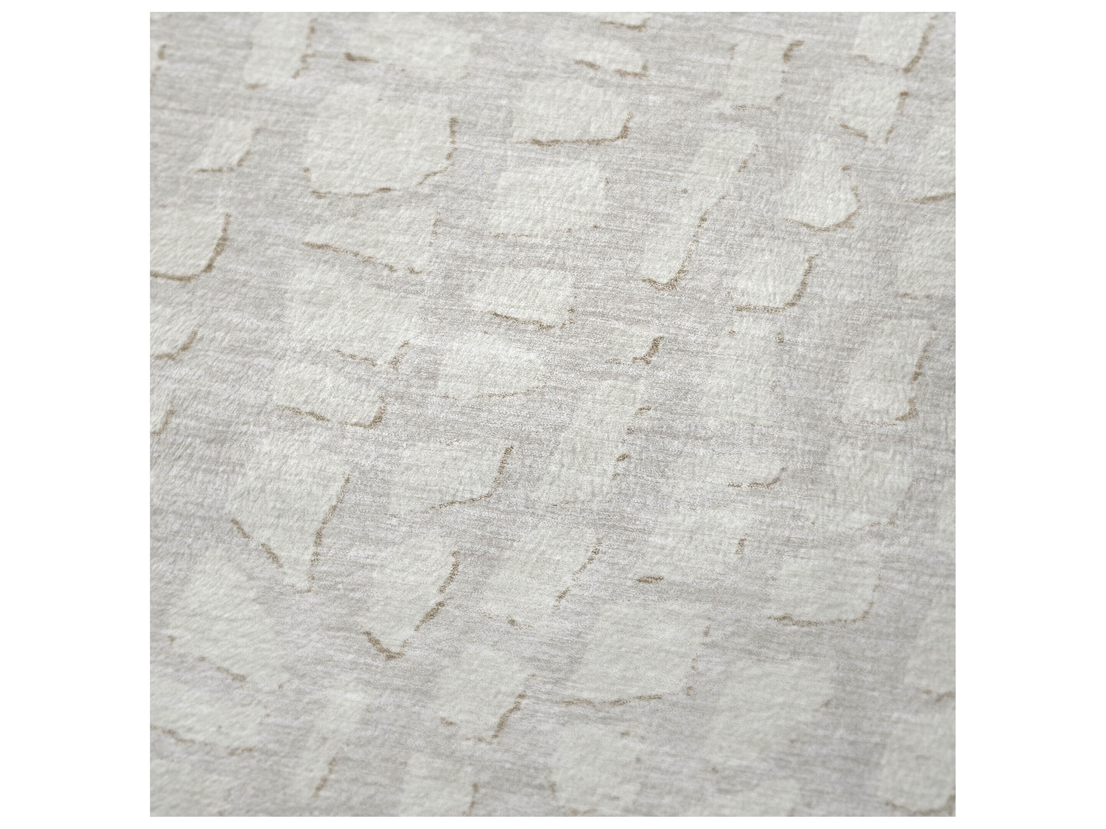 Dalyn Sherpa Ivory Polyester Throw