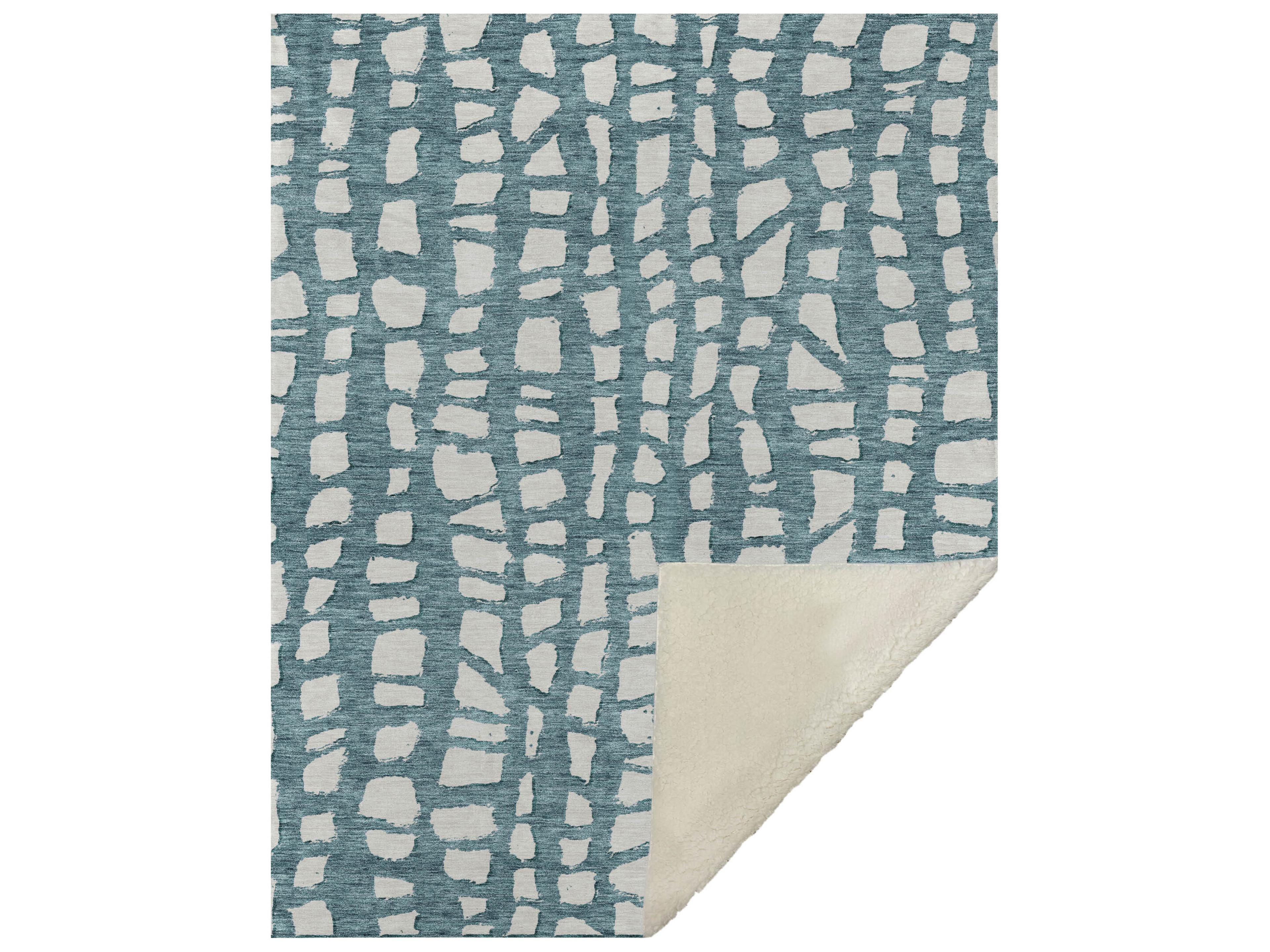 Dalyn Sherpa Teal Polyester Throw