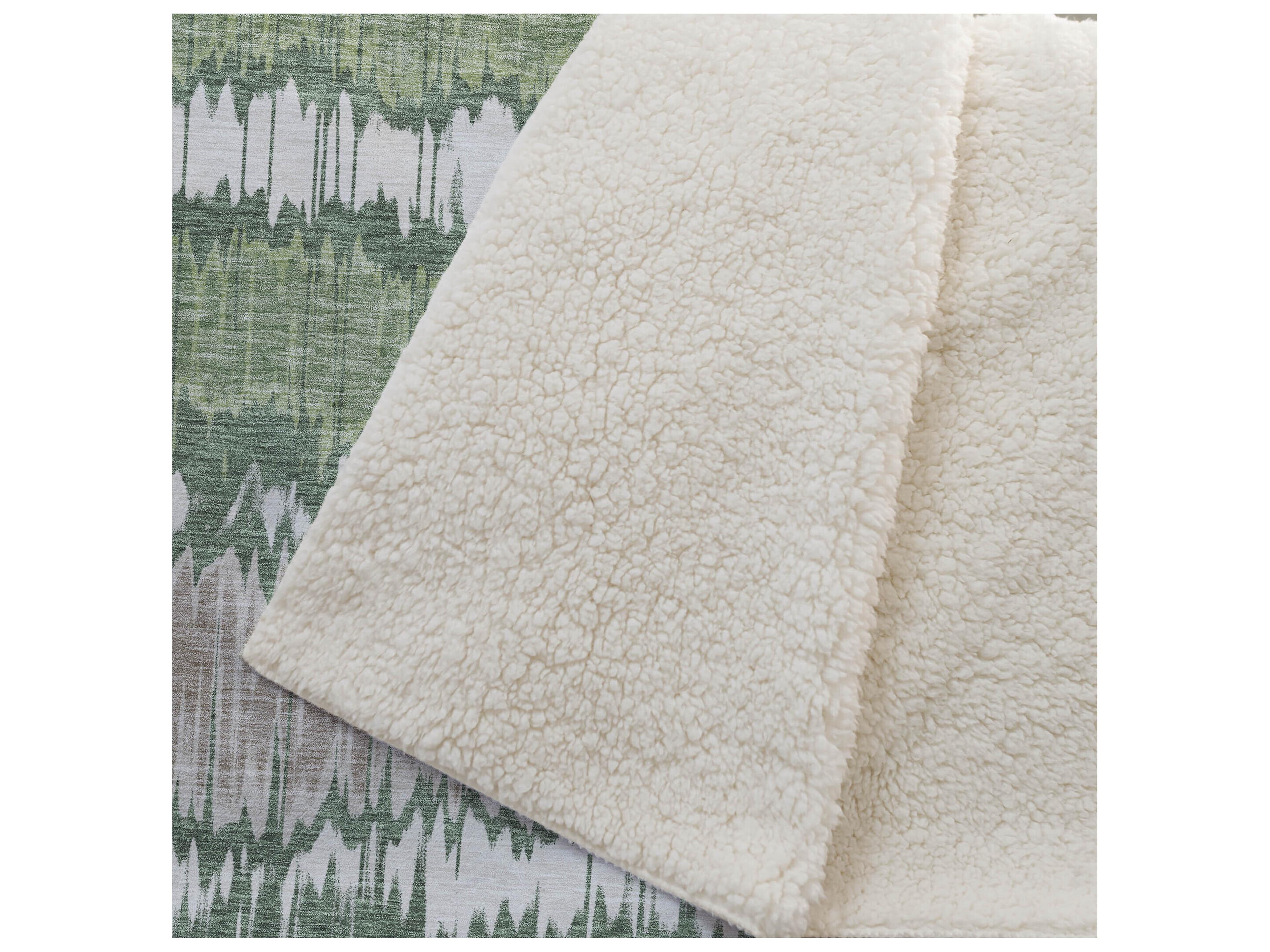 Dalyn Sherpa Green Polyester Throw