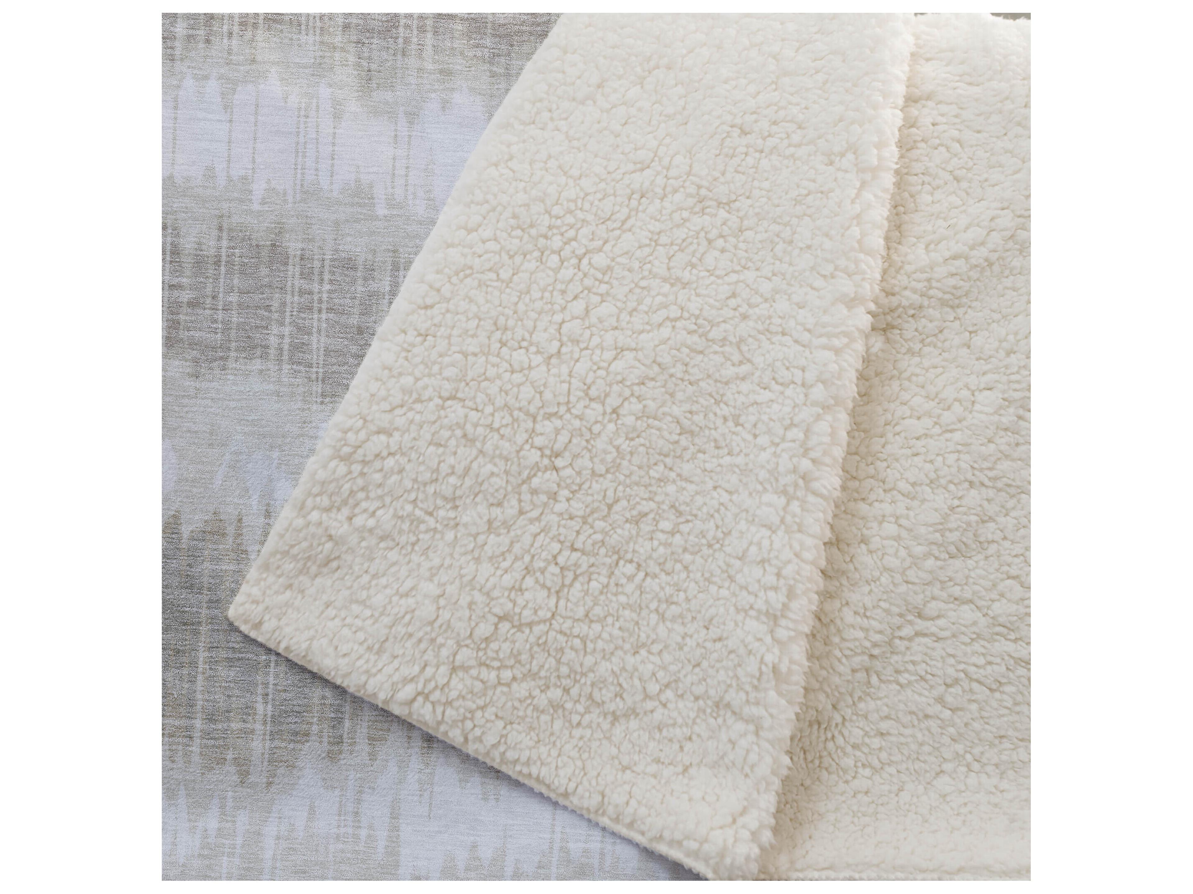 Dalyn Sherpa Ivory Polyester Throw