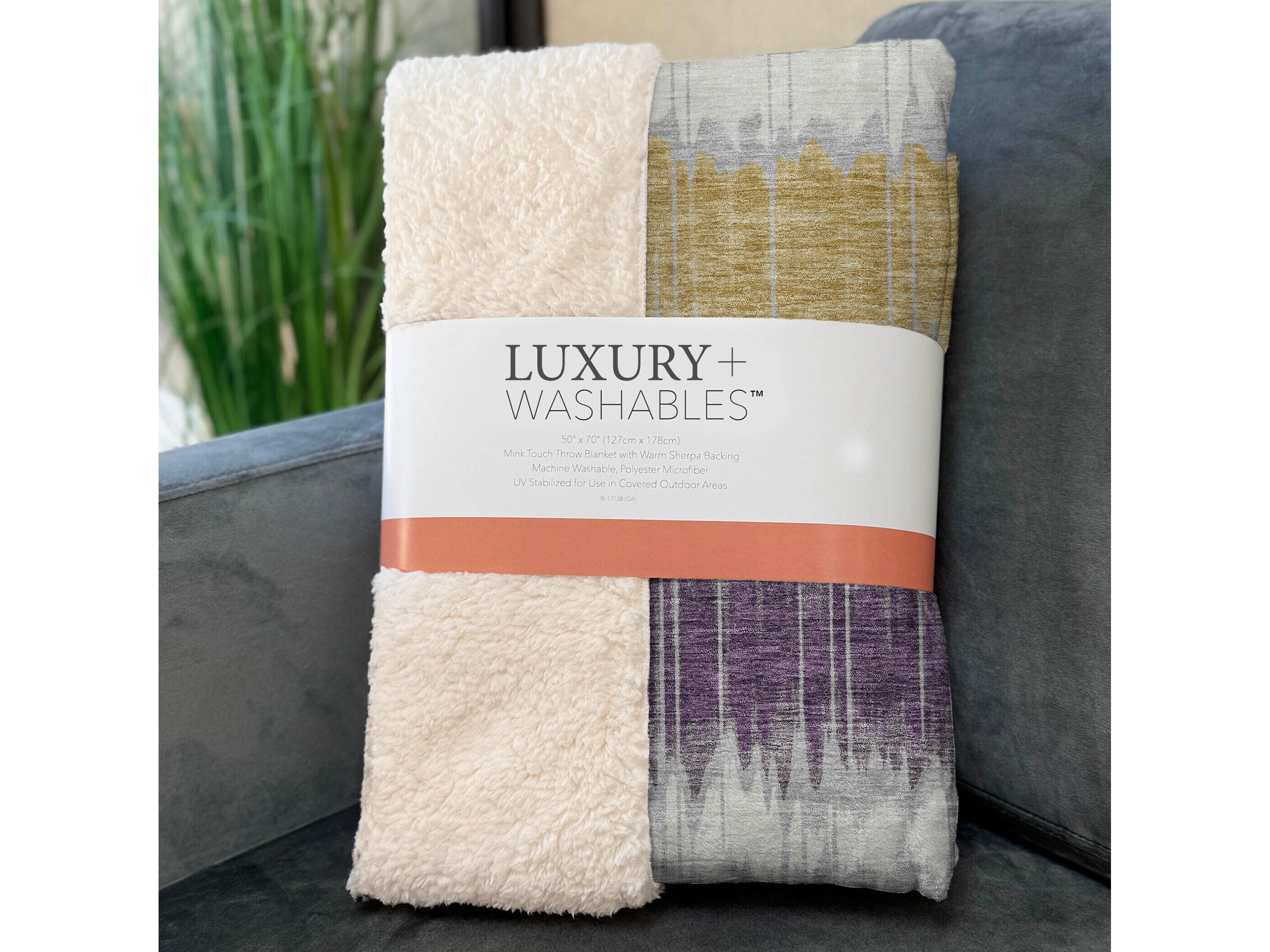 Dalyn Sherpa Gray Polyester Throw