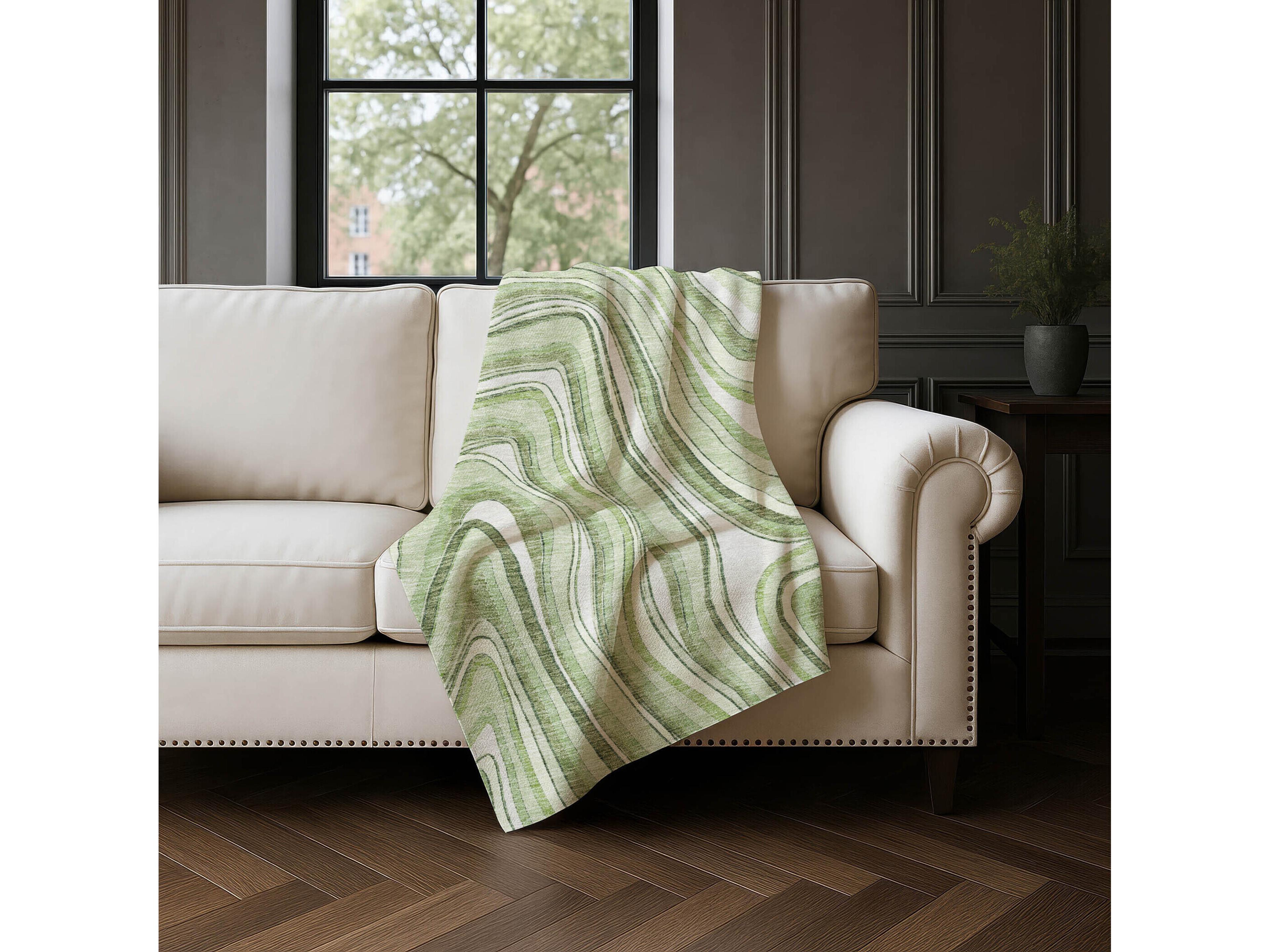 Dalyn Sherpa Green Polyester Throw