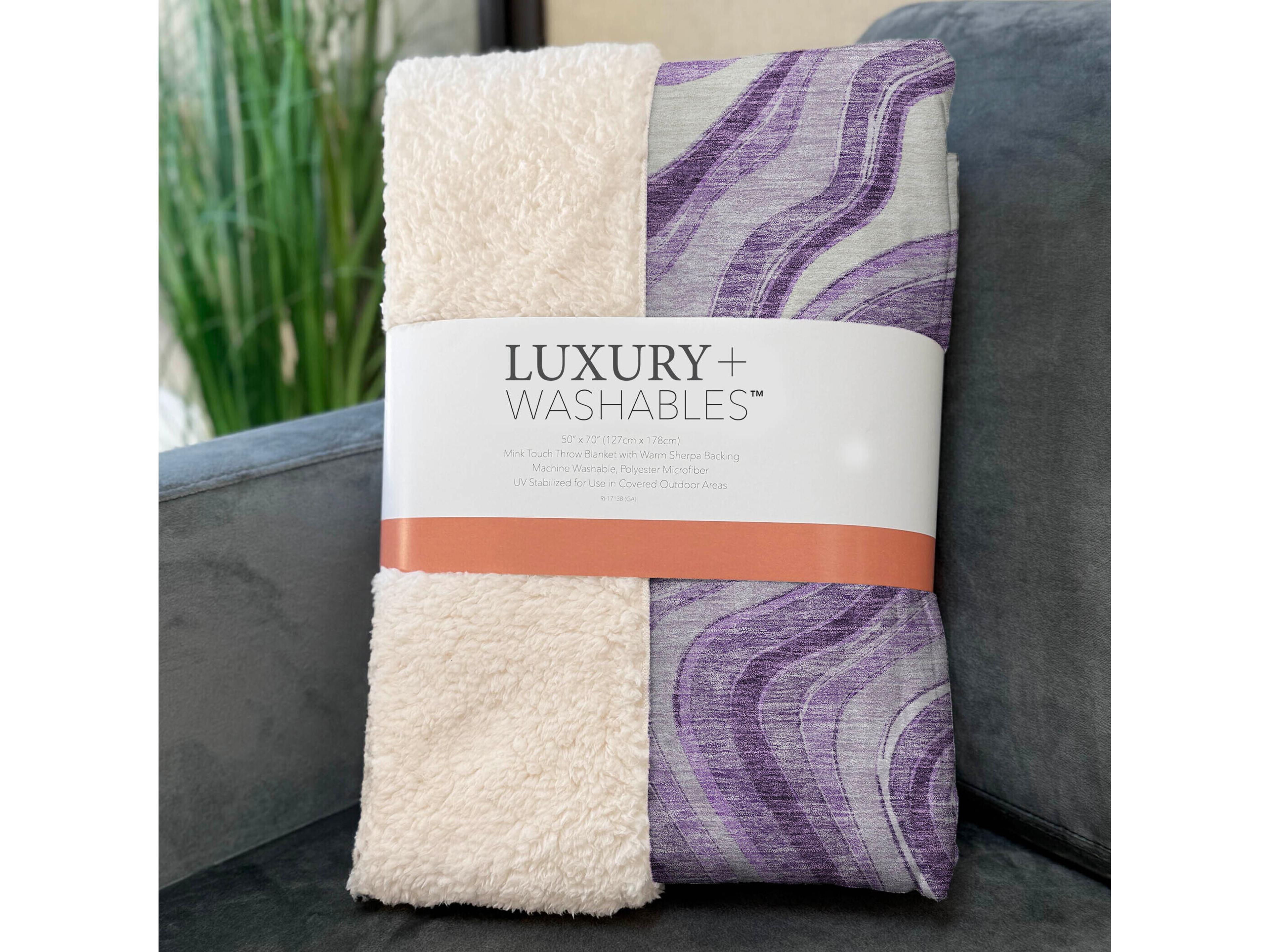 Dalyn Sherpa Purple Polyester Throw