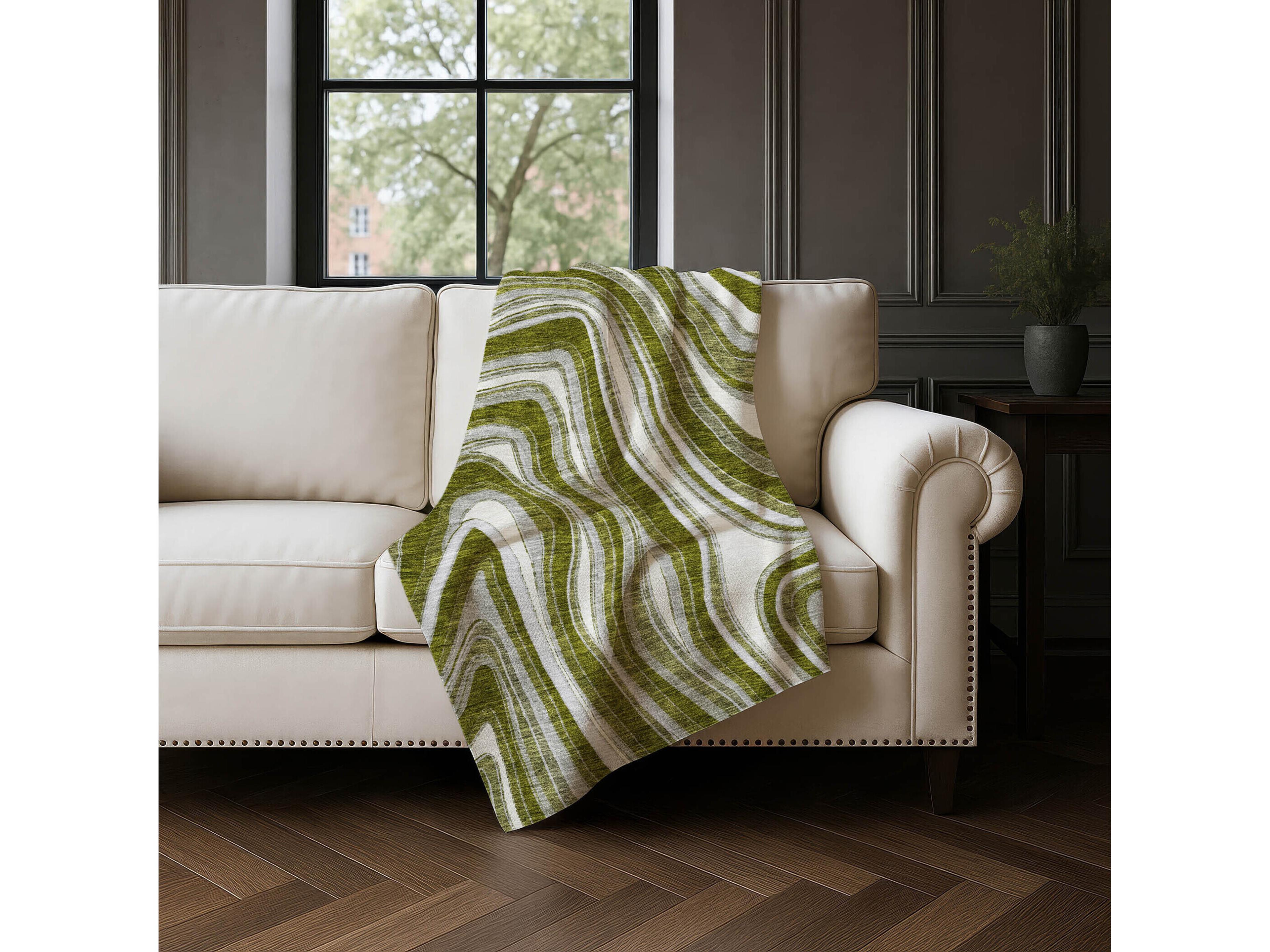 Dalyn Sherpa Green Polyester Throw
