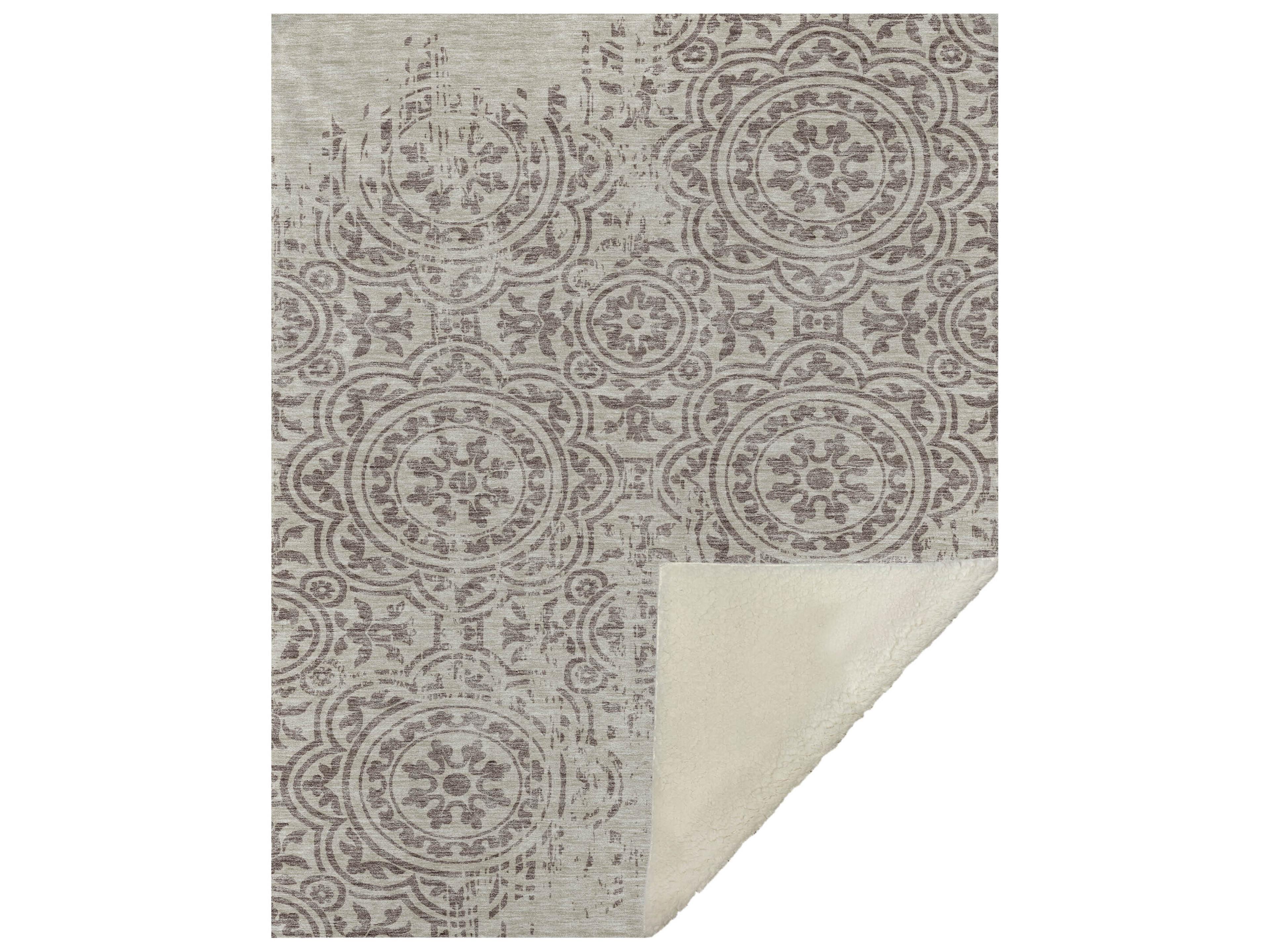 Dalyn Sherpa Brown Polyester Throw