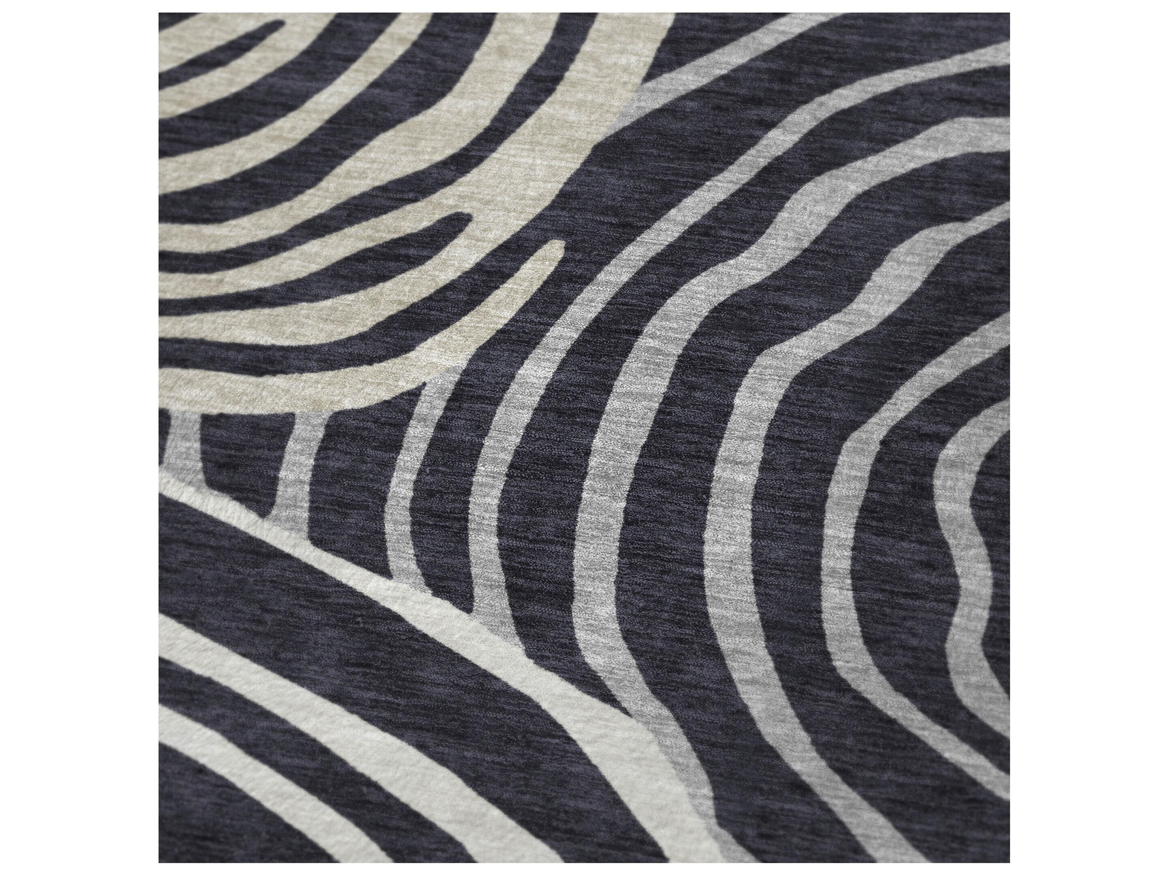 Dalyn Sherpa Black Polyester Throw