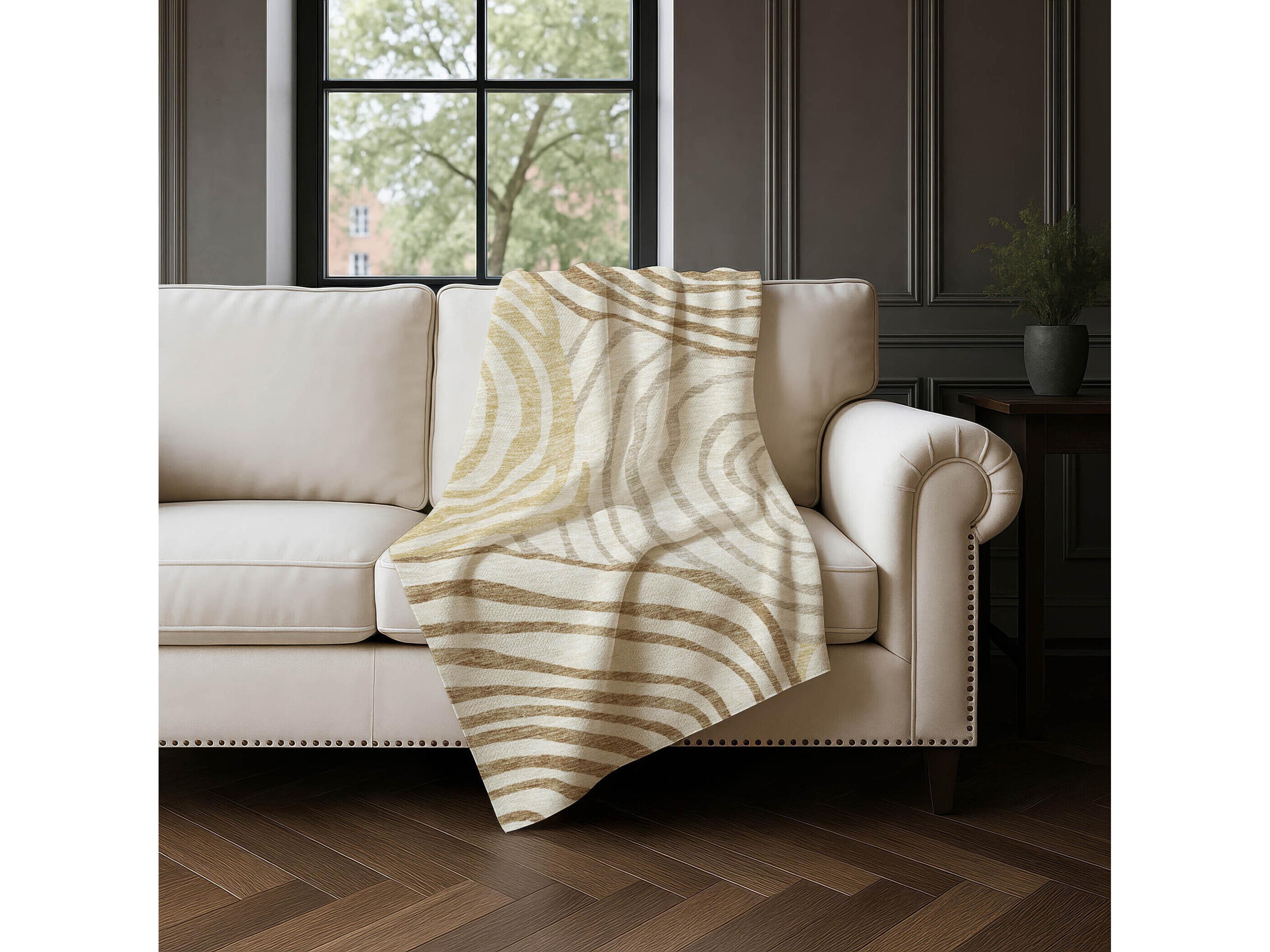 Dalyn Sherpa Gold Polyester Throw