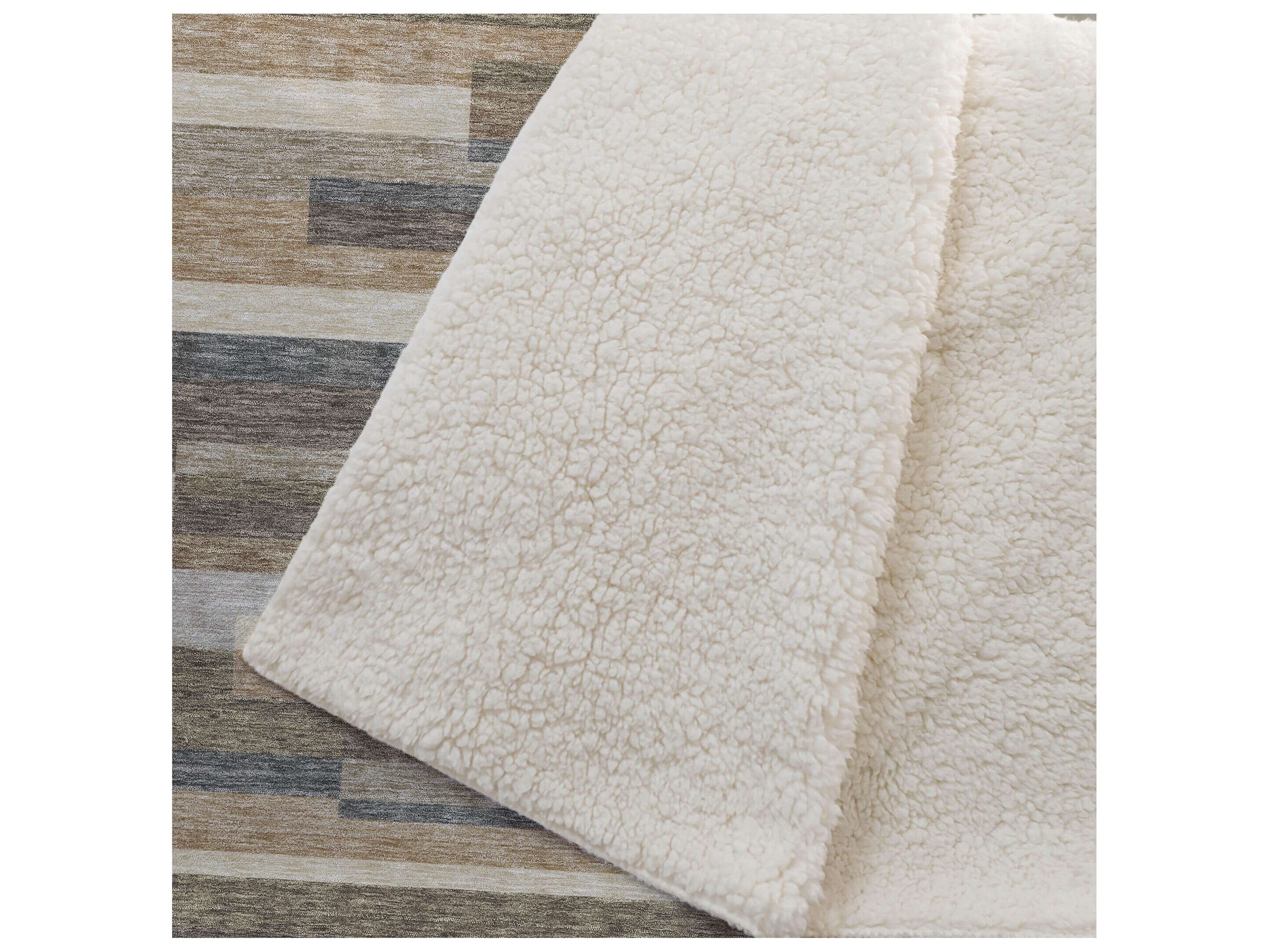 Dalyn Sherpa Brown Polyester Throw