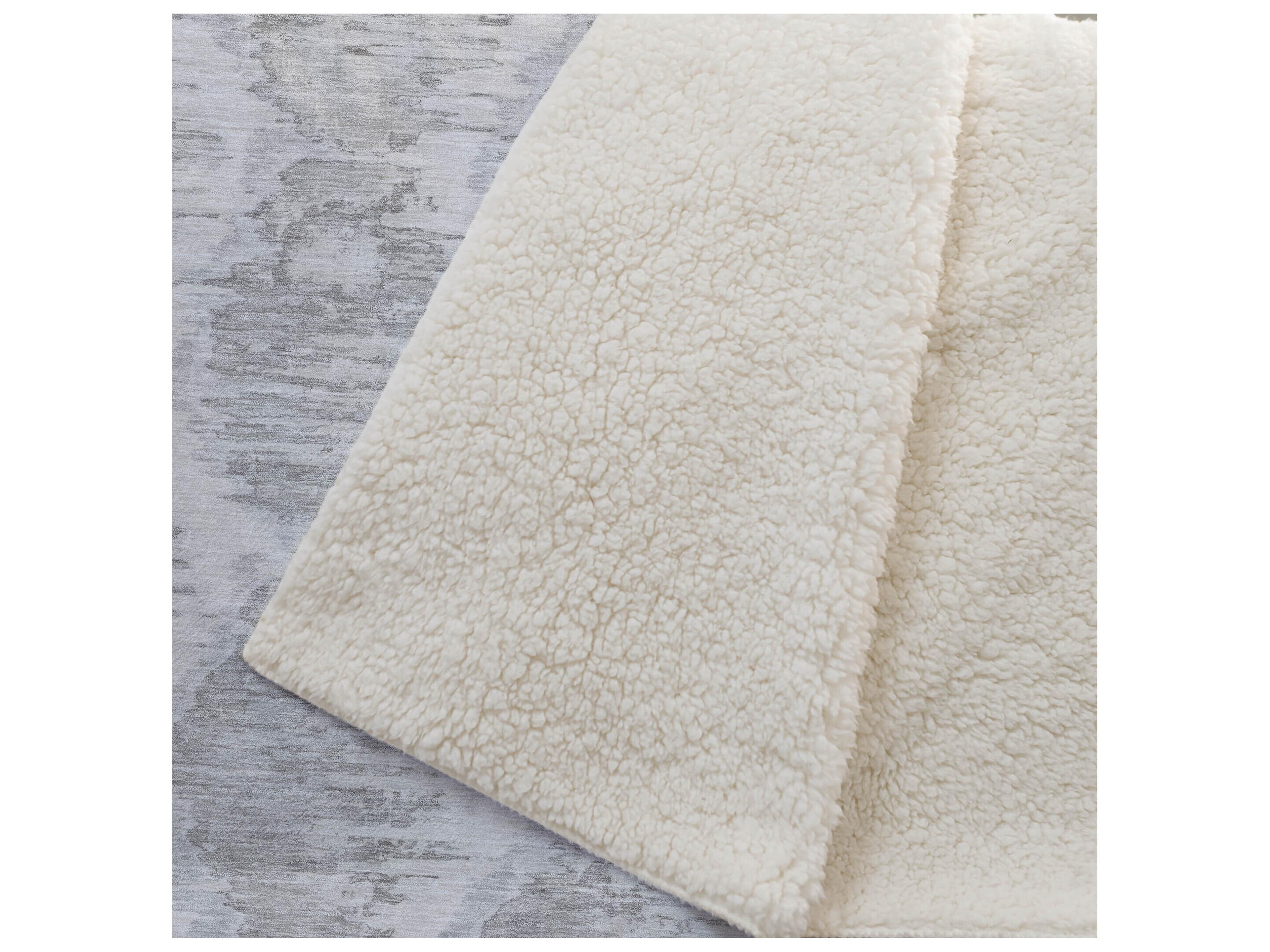 Dalyn Sherpa Ivory Polyester Throw