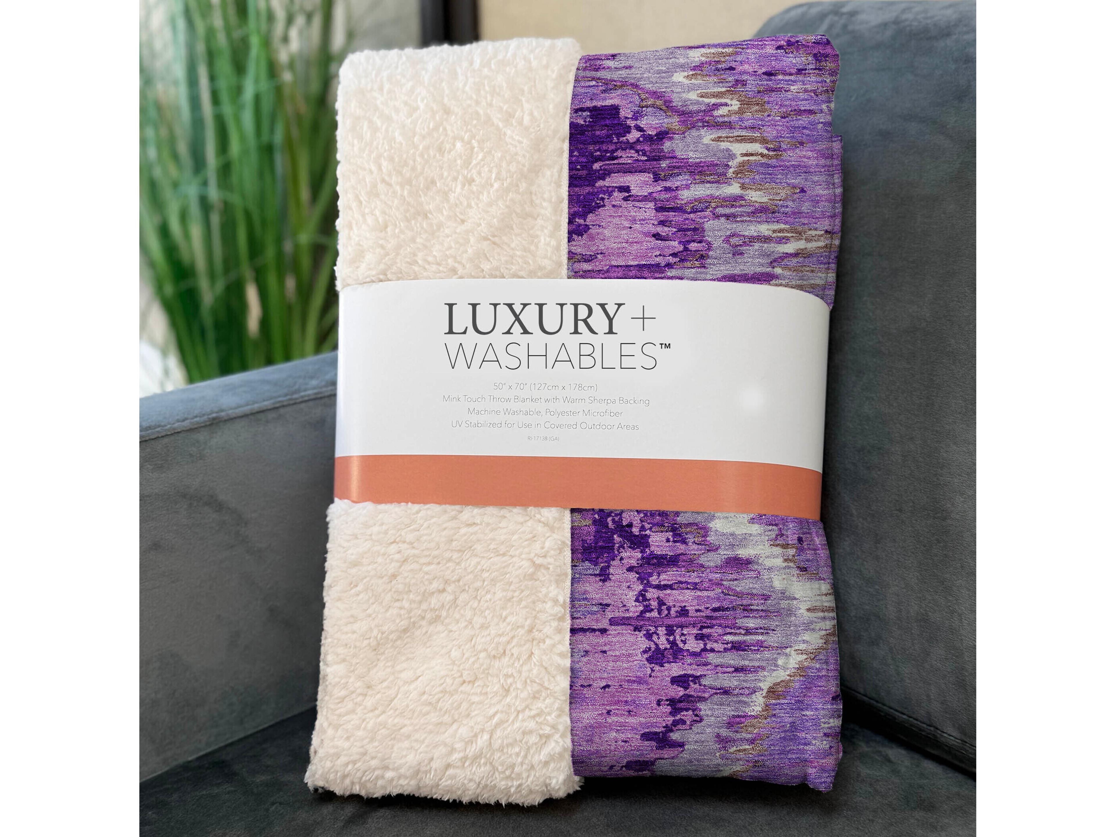 Dalyn Sherpa Purple Polyester Throw