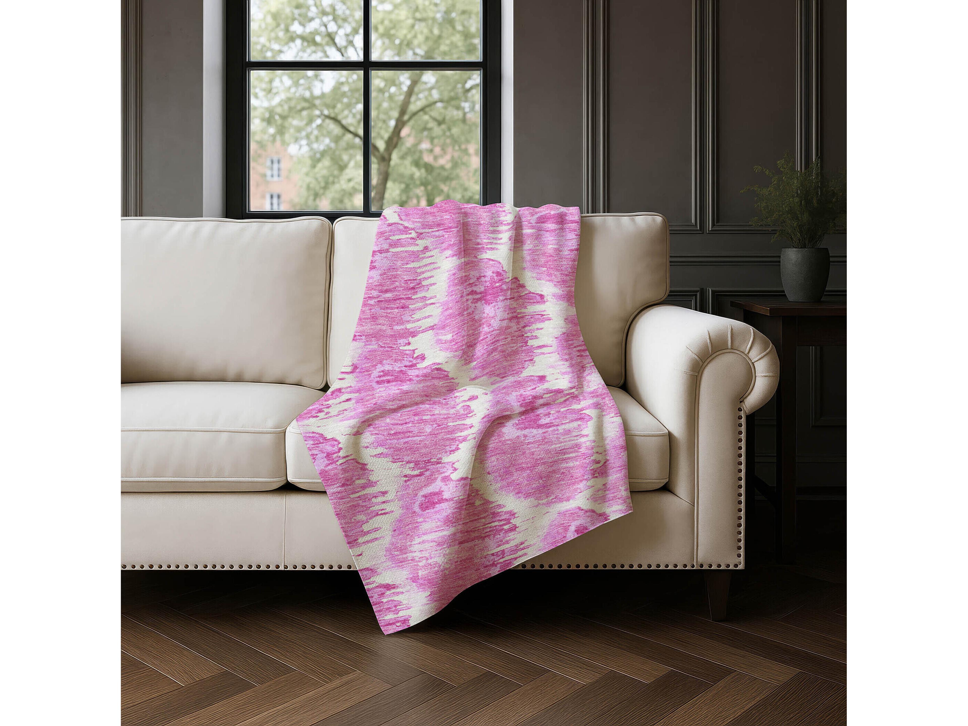 Dalyn Sherpa Pink Polyester Throw
