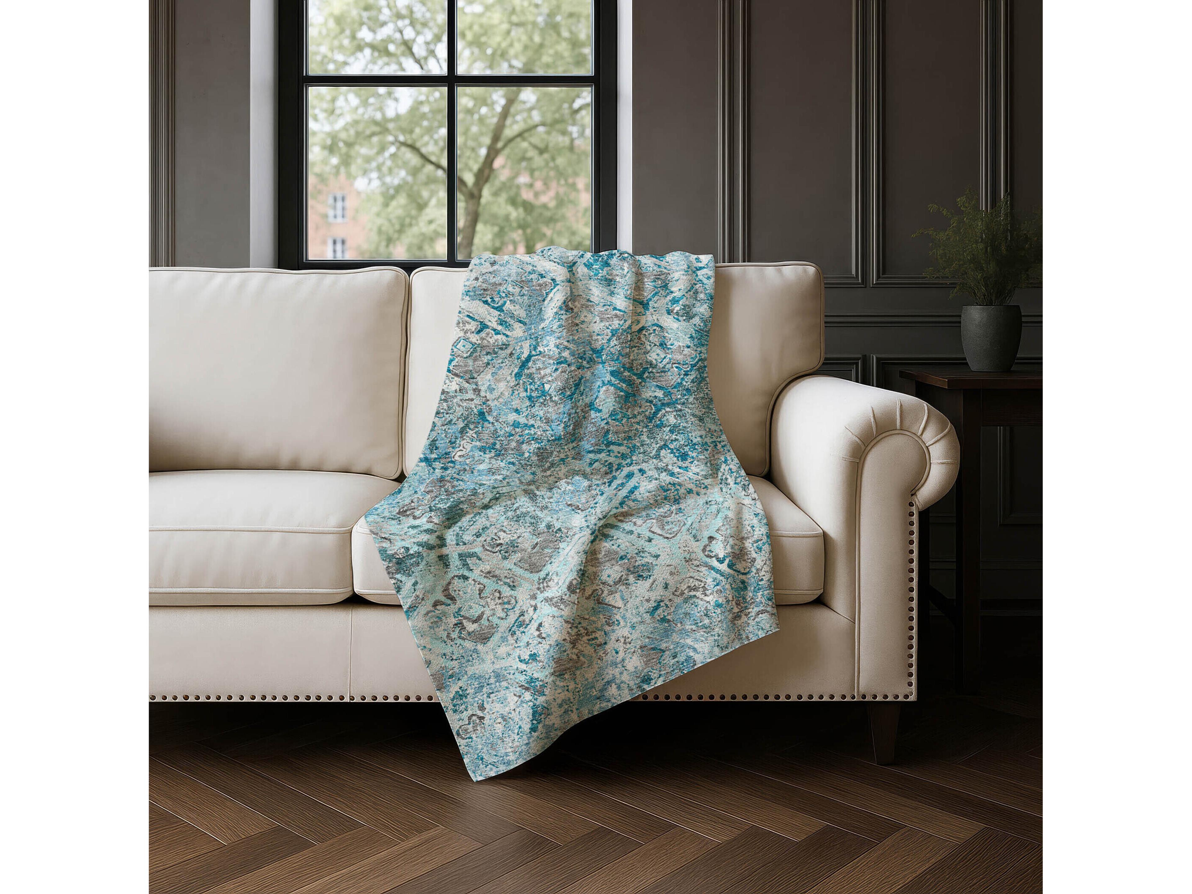 Dalyn Sherpa Teal Polyester Throw
