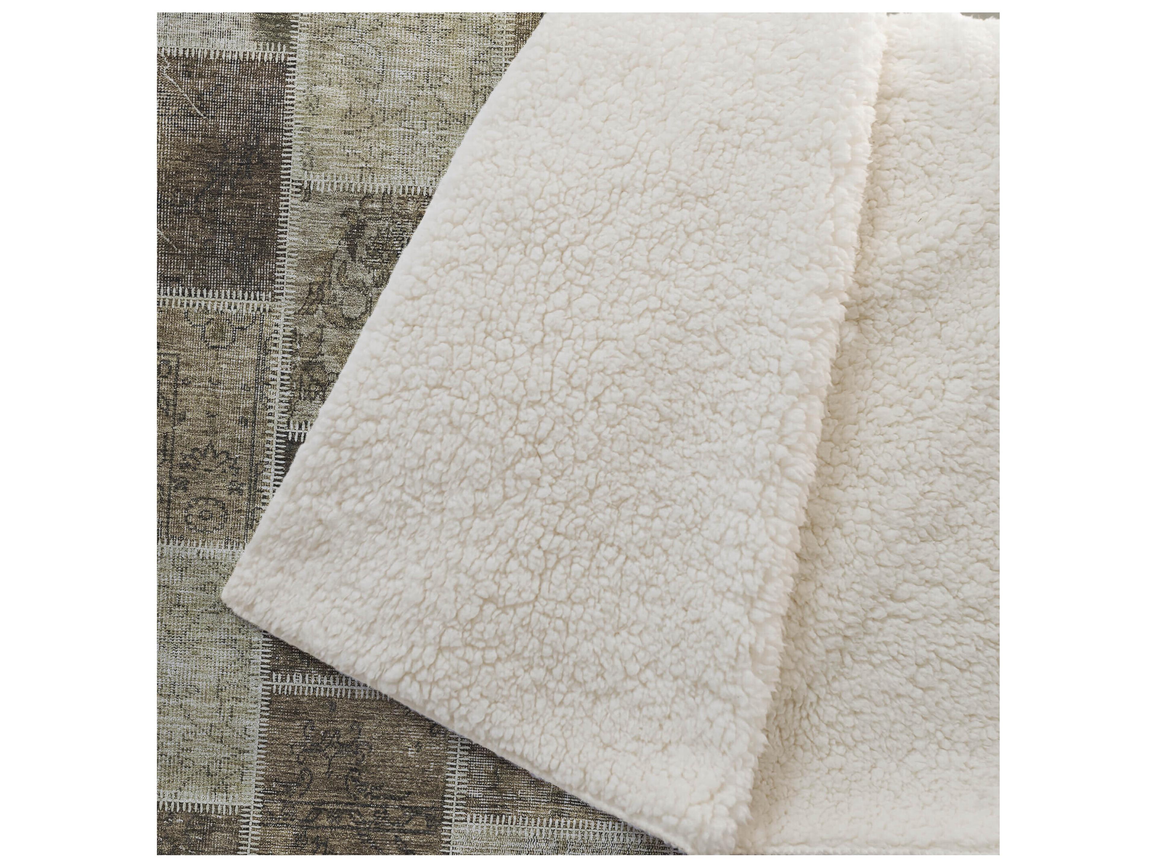 Dalyn Sherpa Brown Polyester Throw