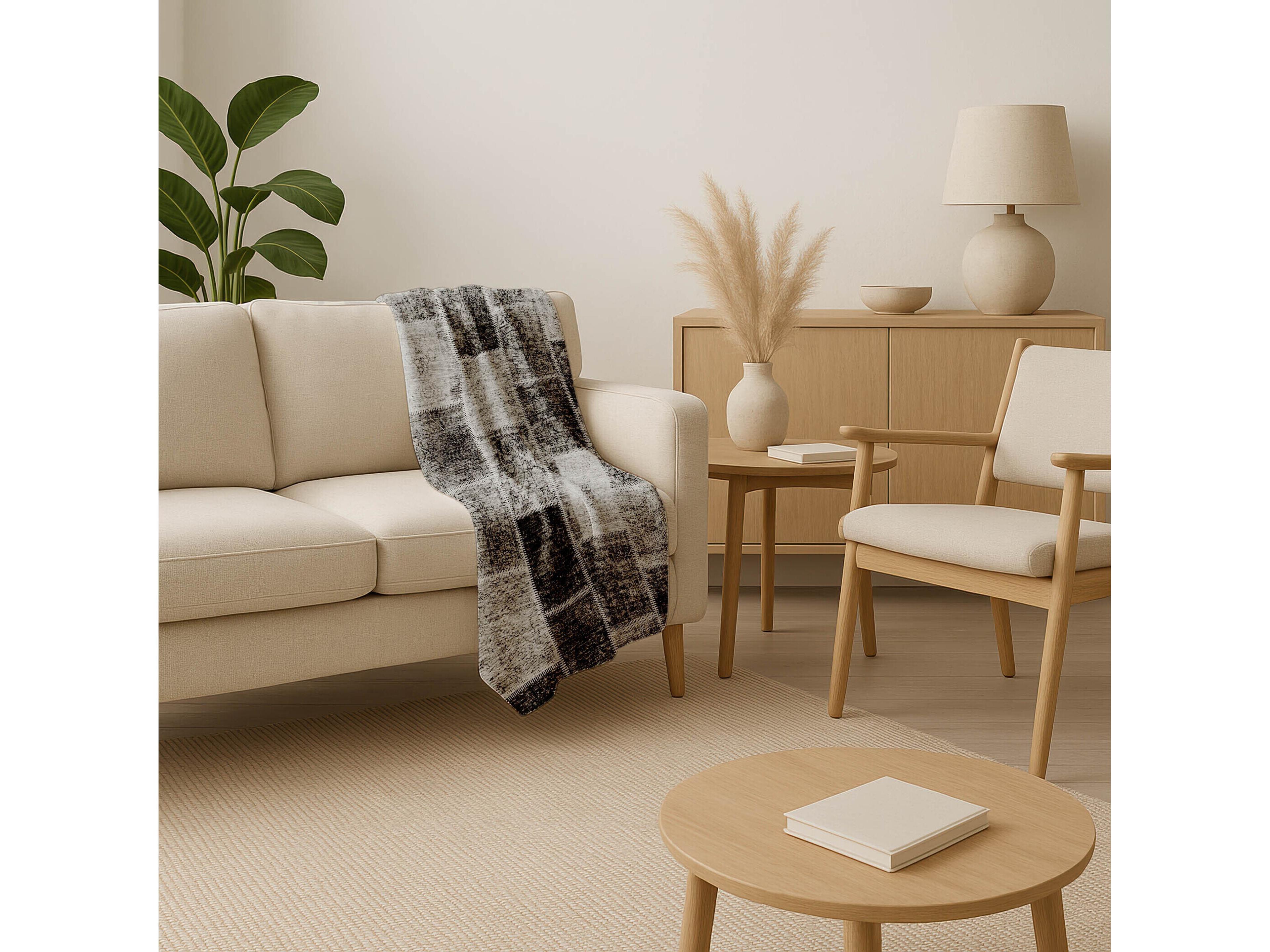 Dalyn Sherpa Gray Polyester Throw