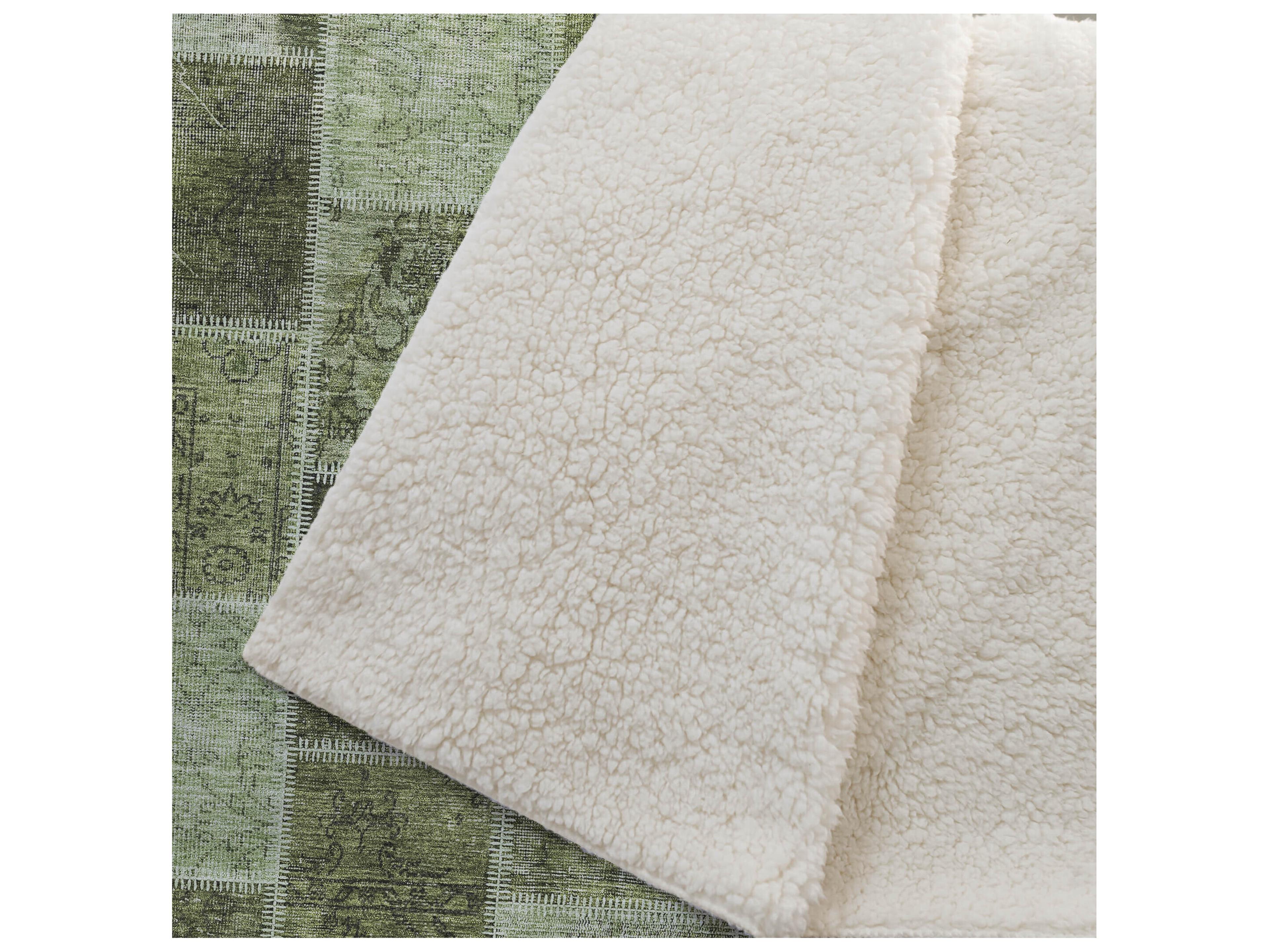 Dalyn Sherpa Green Polyester Throw