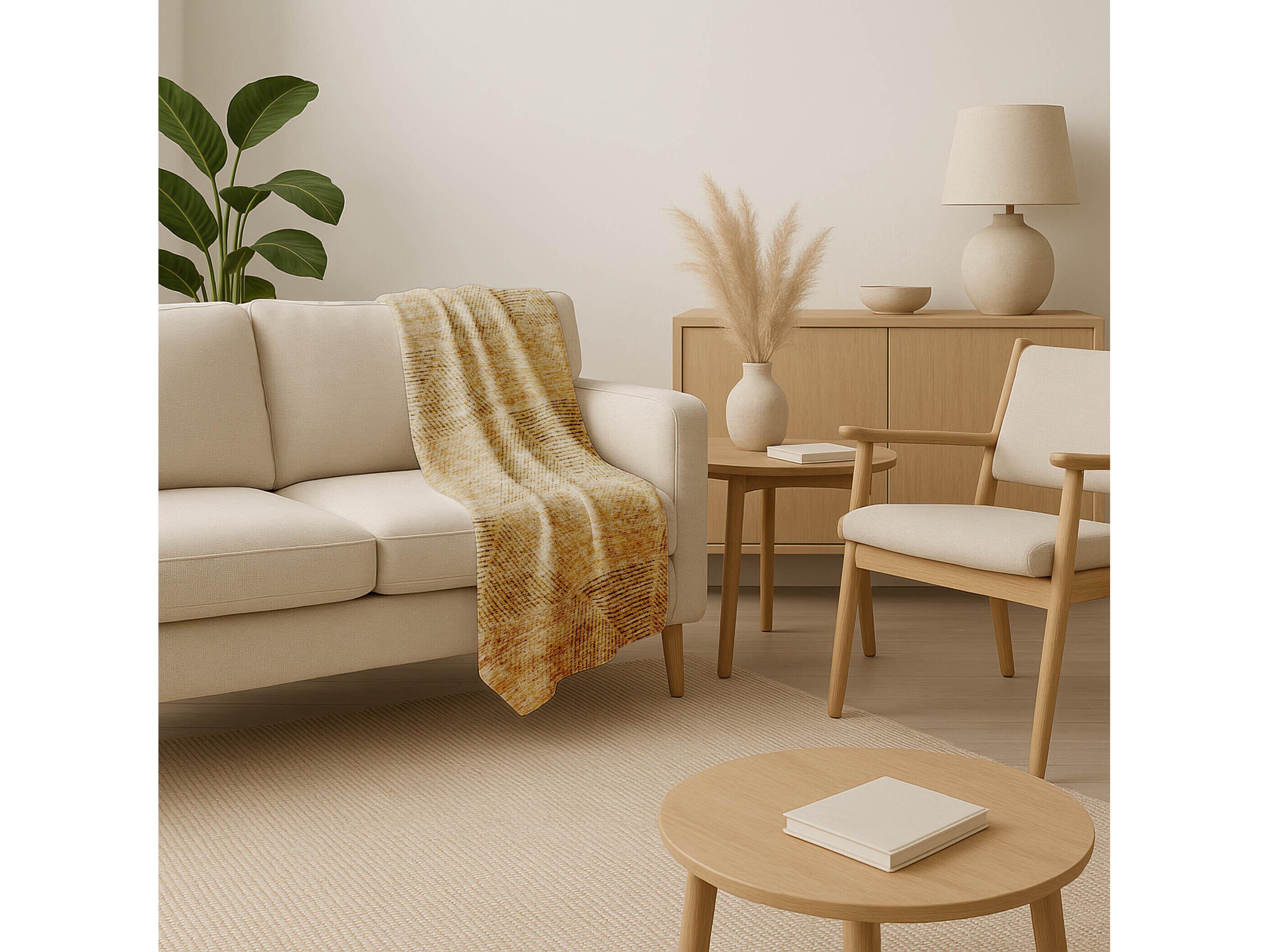 Dalyn Sherpa Orange Polyester Throw