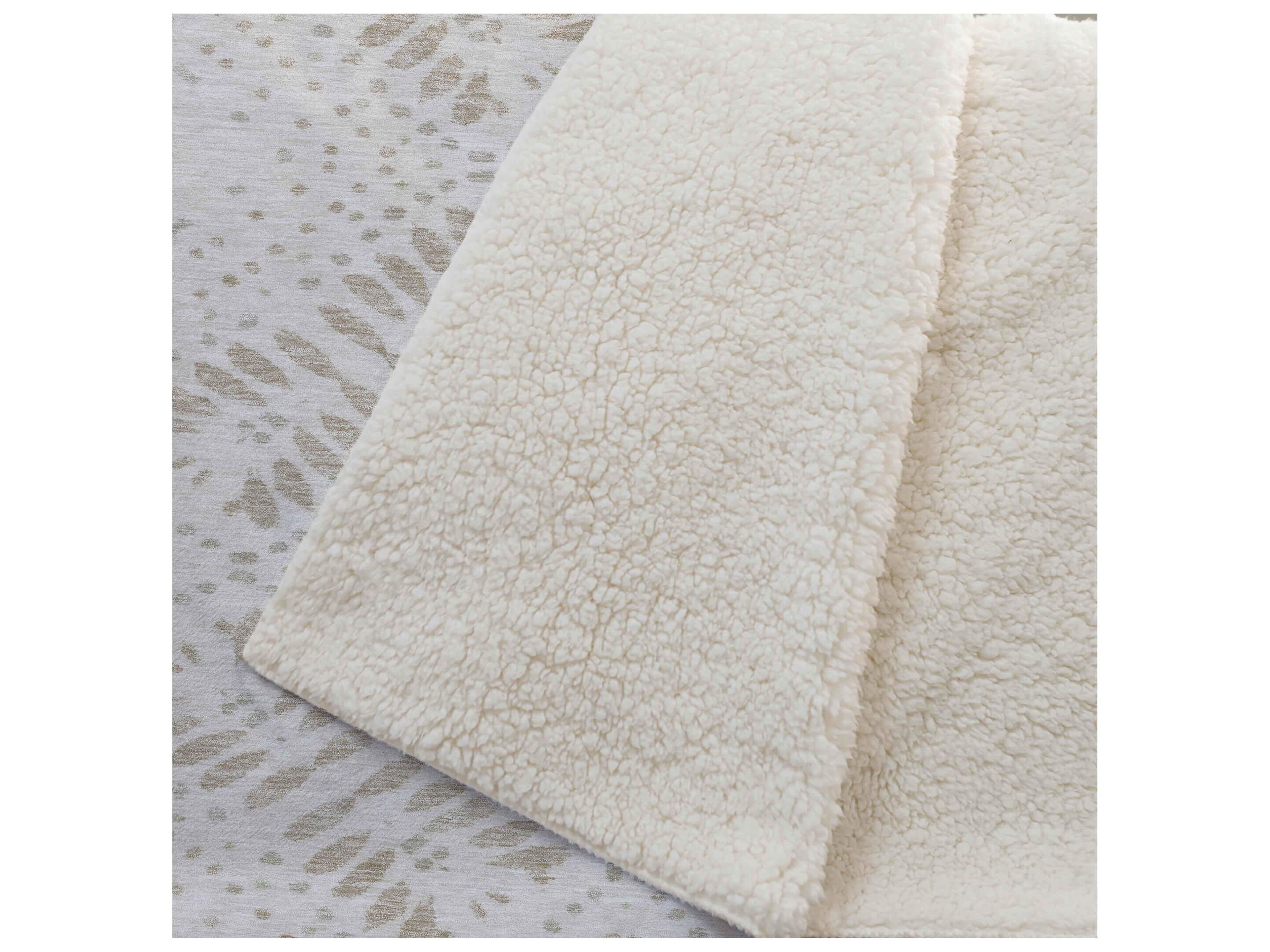 Dalyn Sherpa Brown Polyester Throw