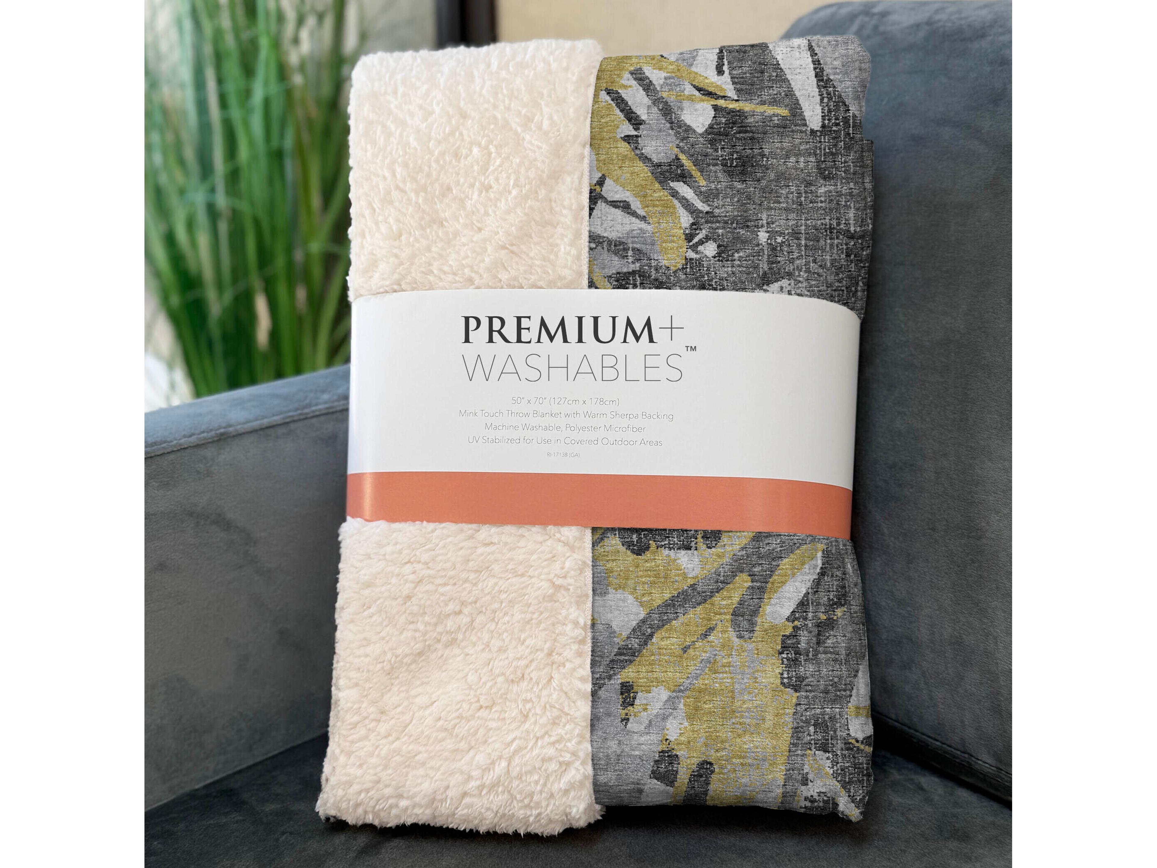 Dalyn Sherpa Yellow Polyester Throw