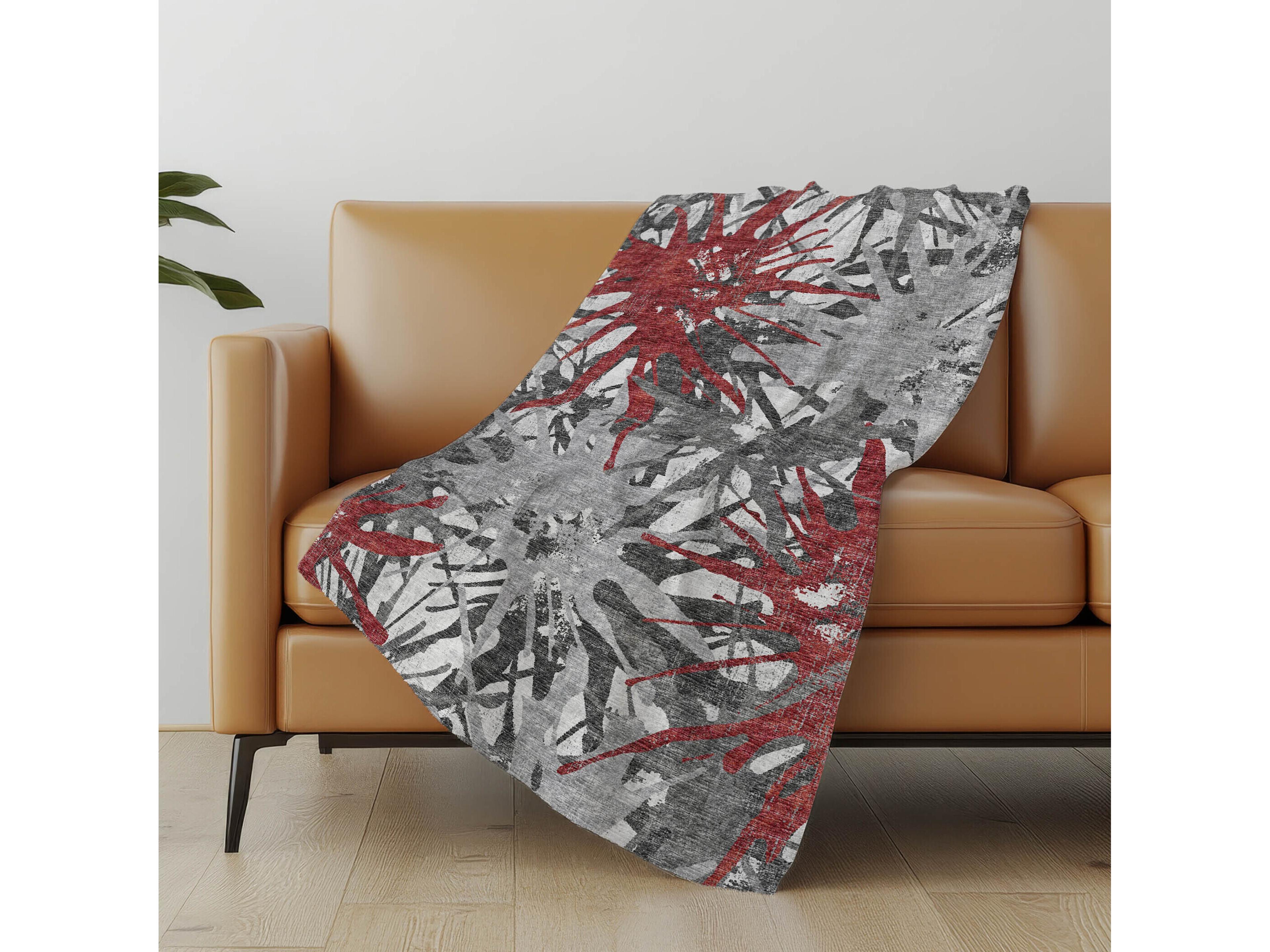 Dalyn Sherpa Red Polyester Throw