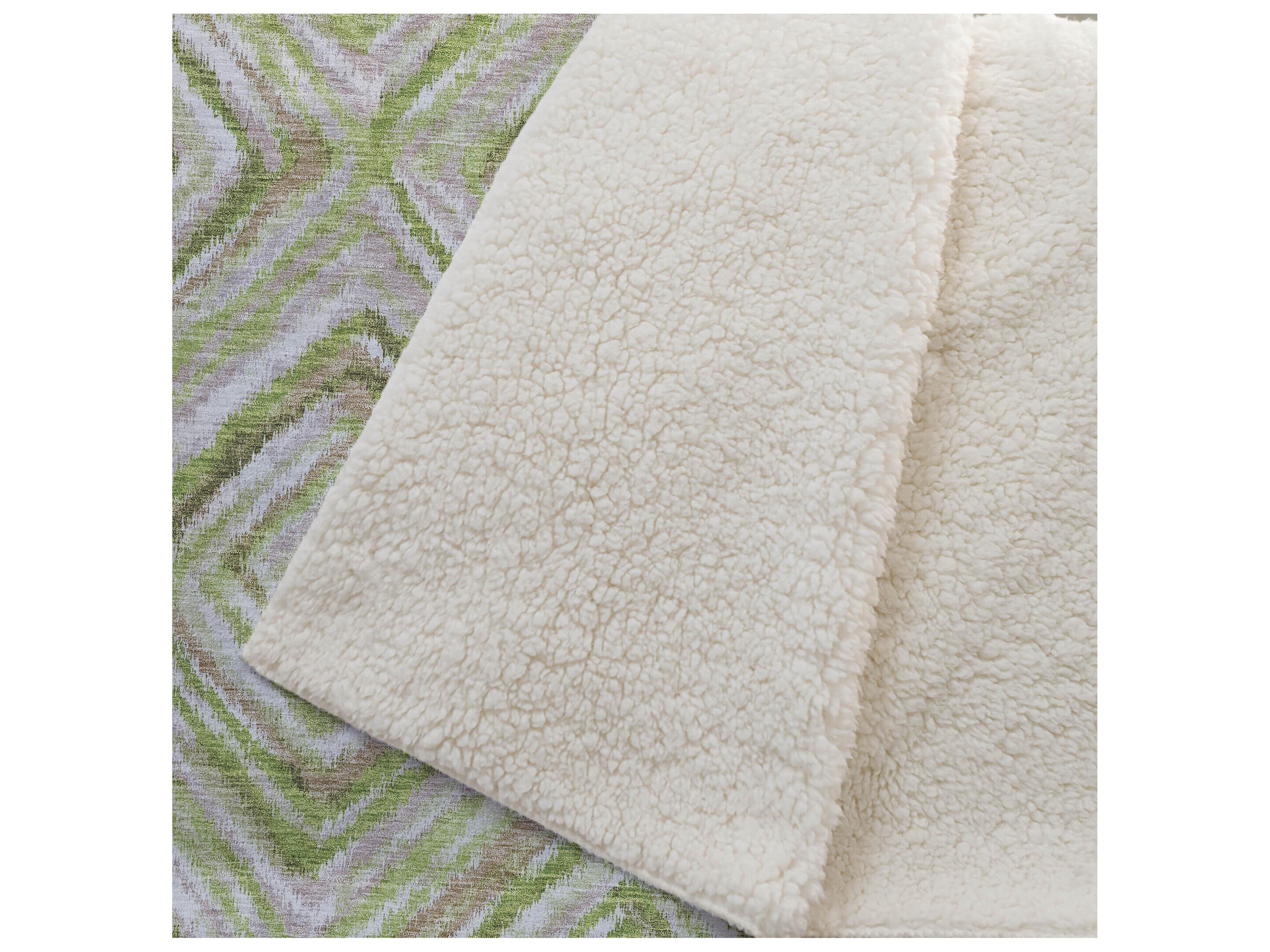 Dalyn Sherpa Green Polyester Throw