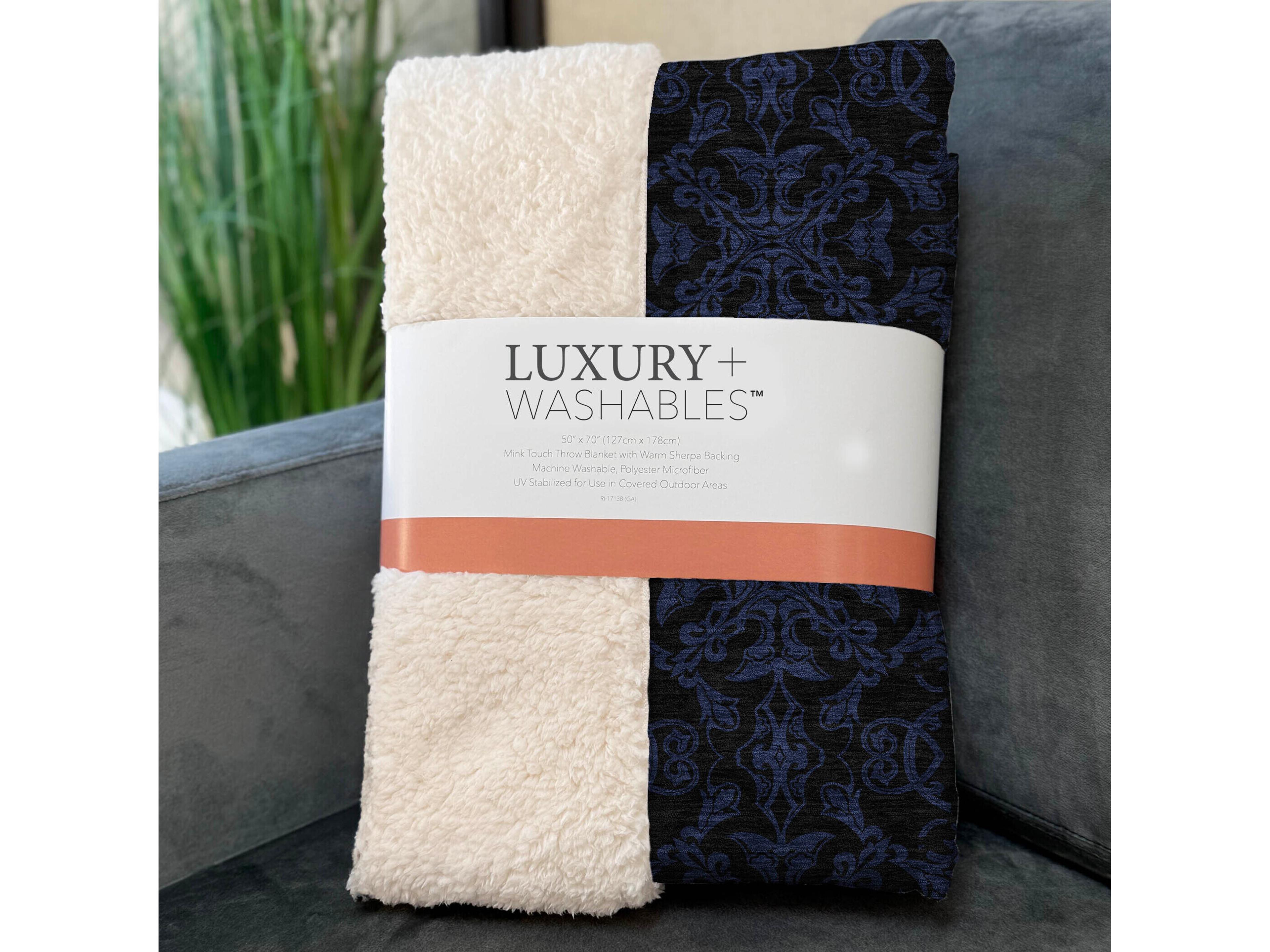 Dalyn Sherpa Blue Polyester Throw