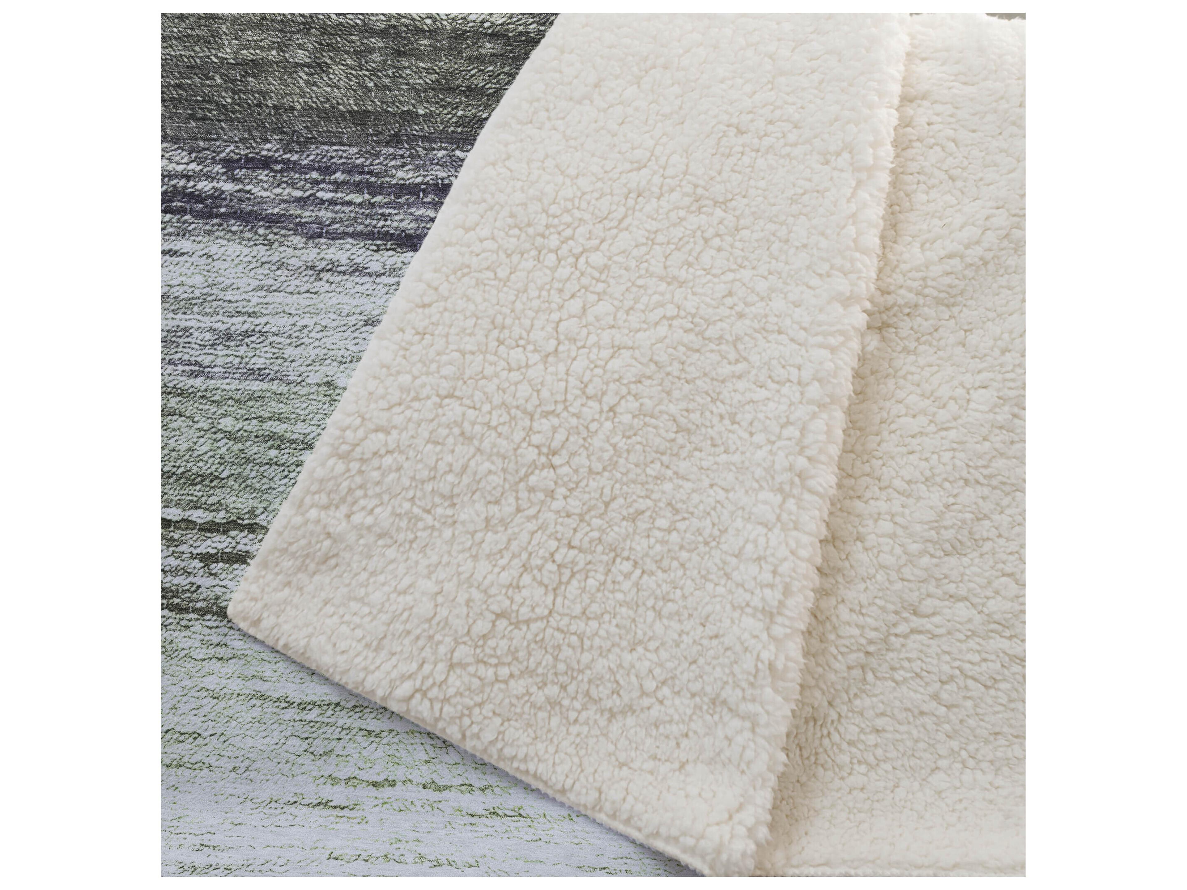 Dalyn Sherpa Green Polyester Throw