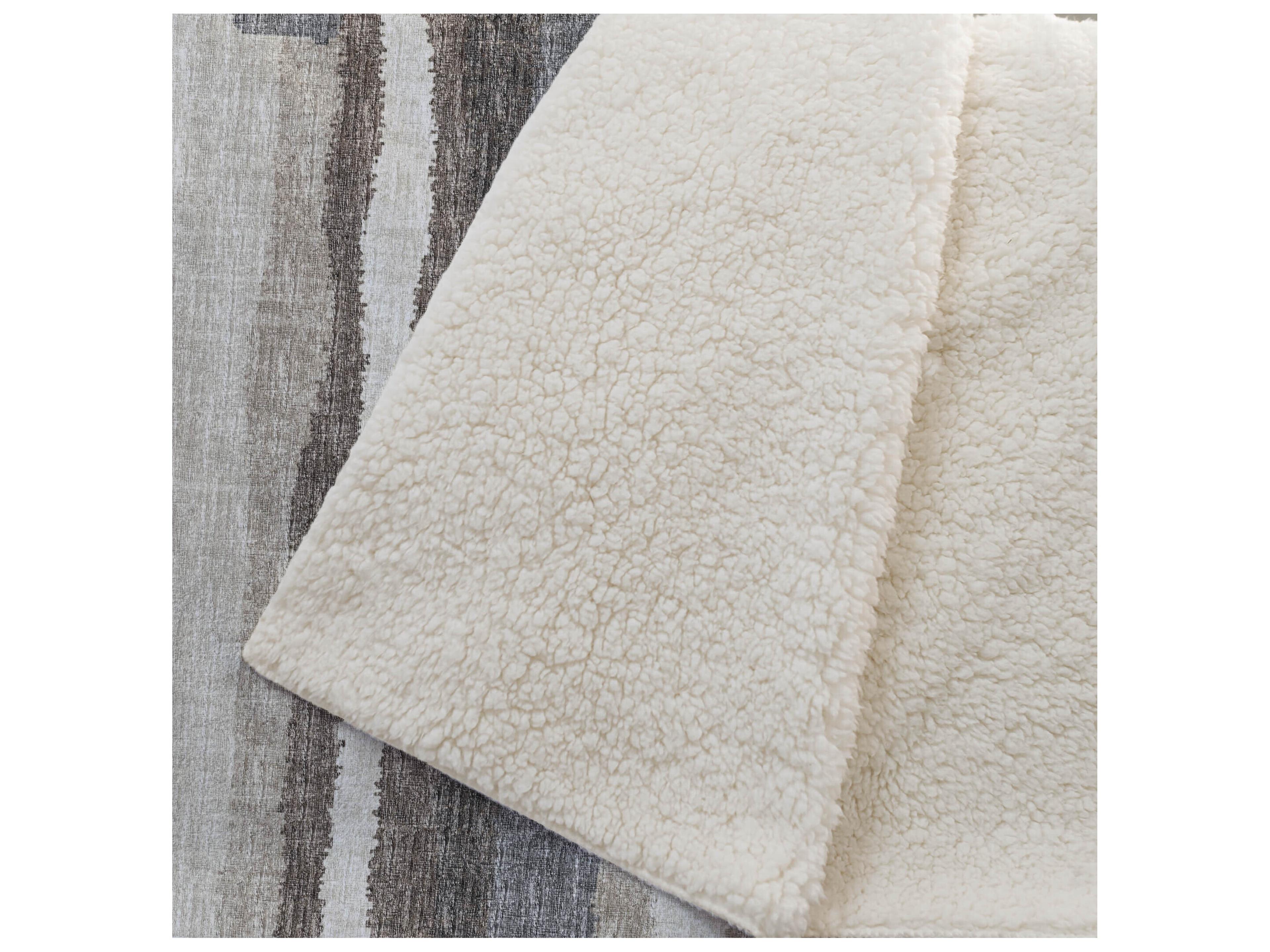 Dalyn Sherpa Brown Polyester Throw