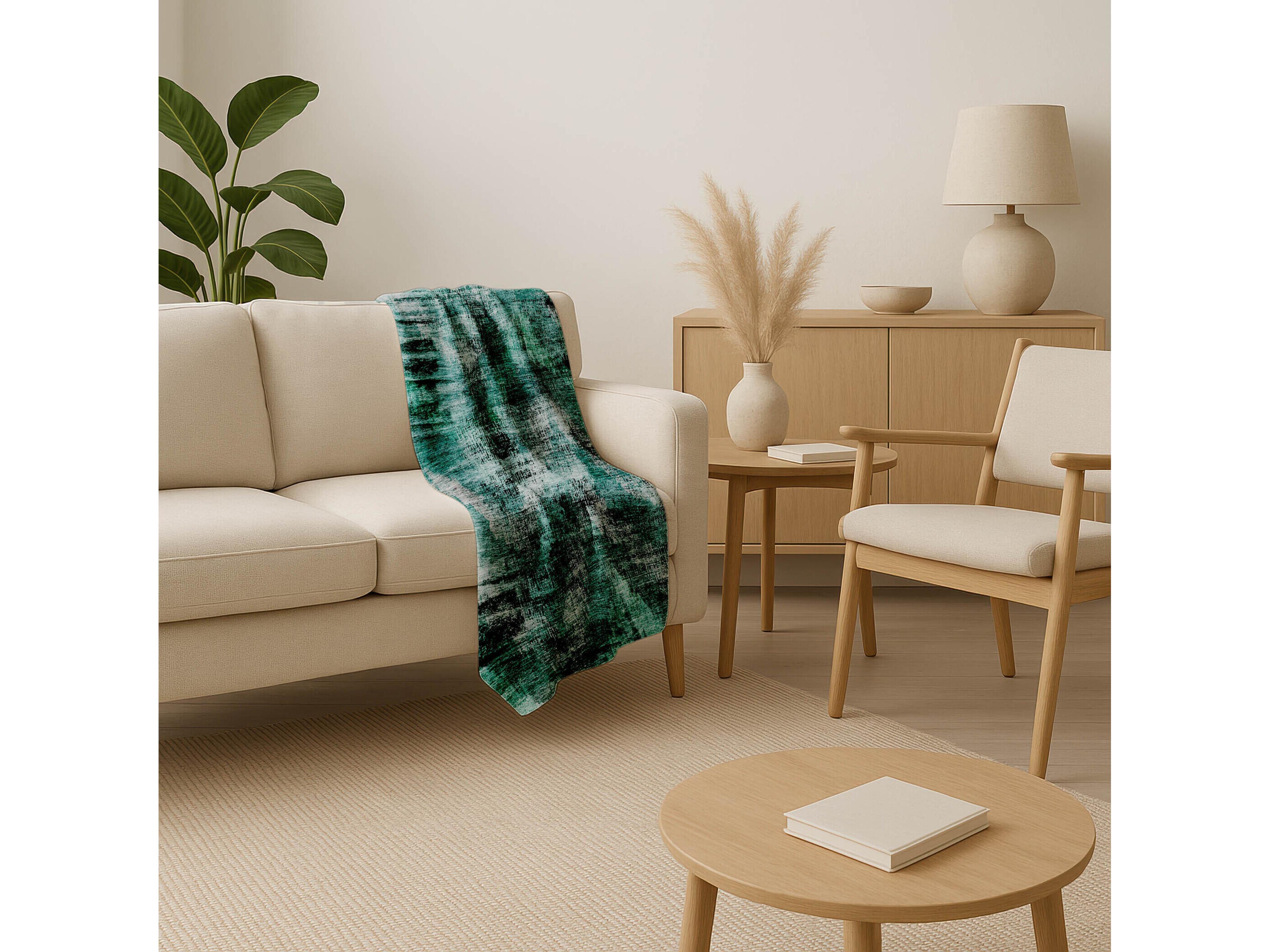 Dalyn Sherpa Green Polyester Throw