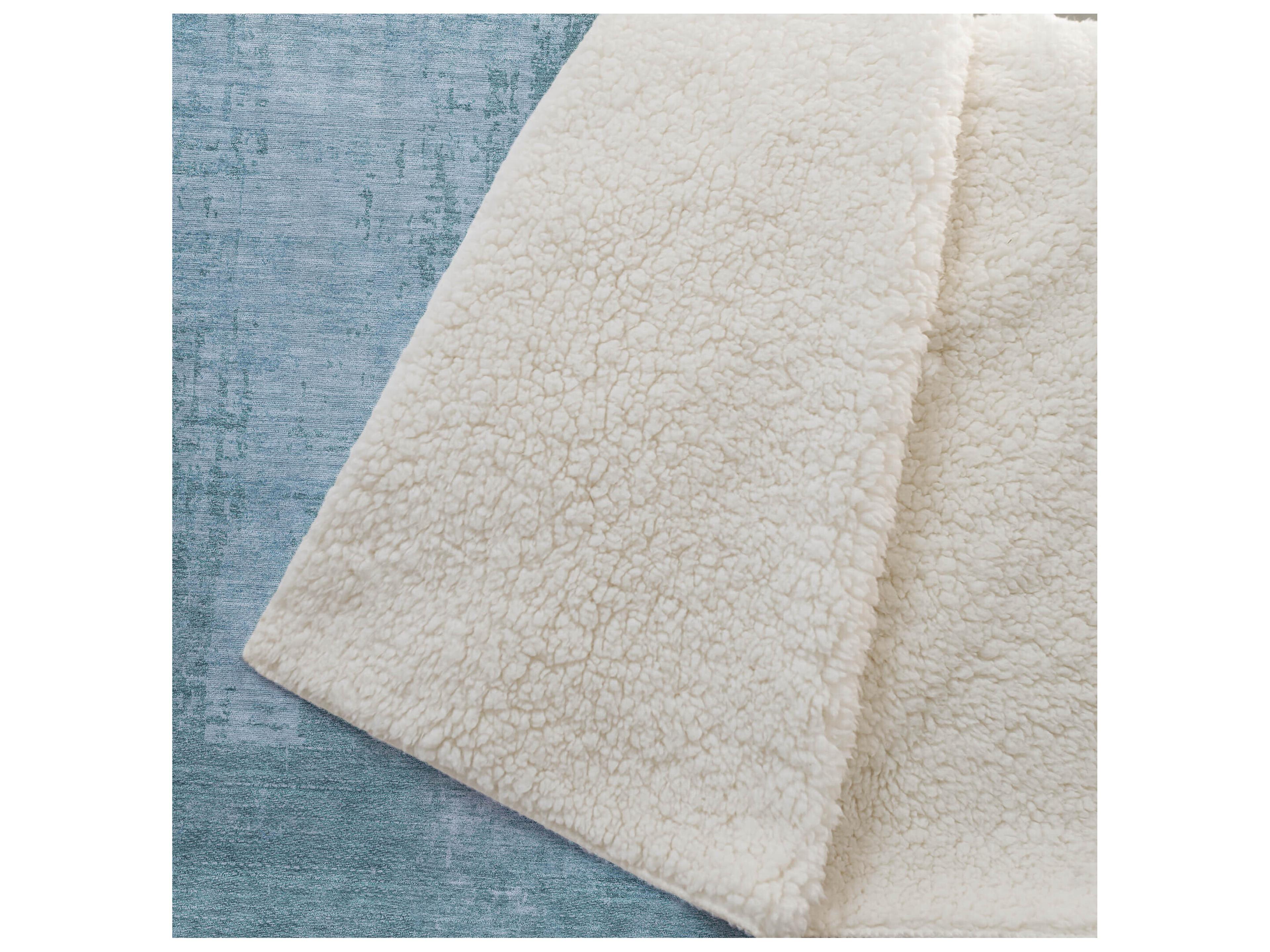 Dalyn Sherpa Teal Polyester Throw