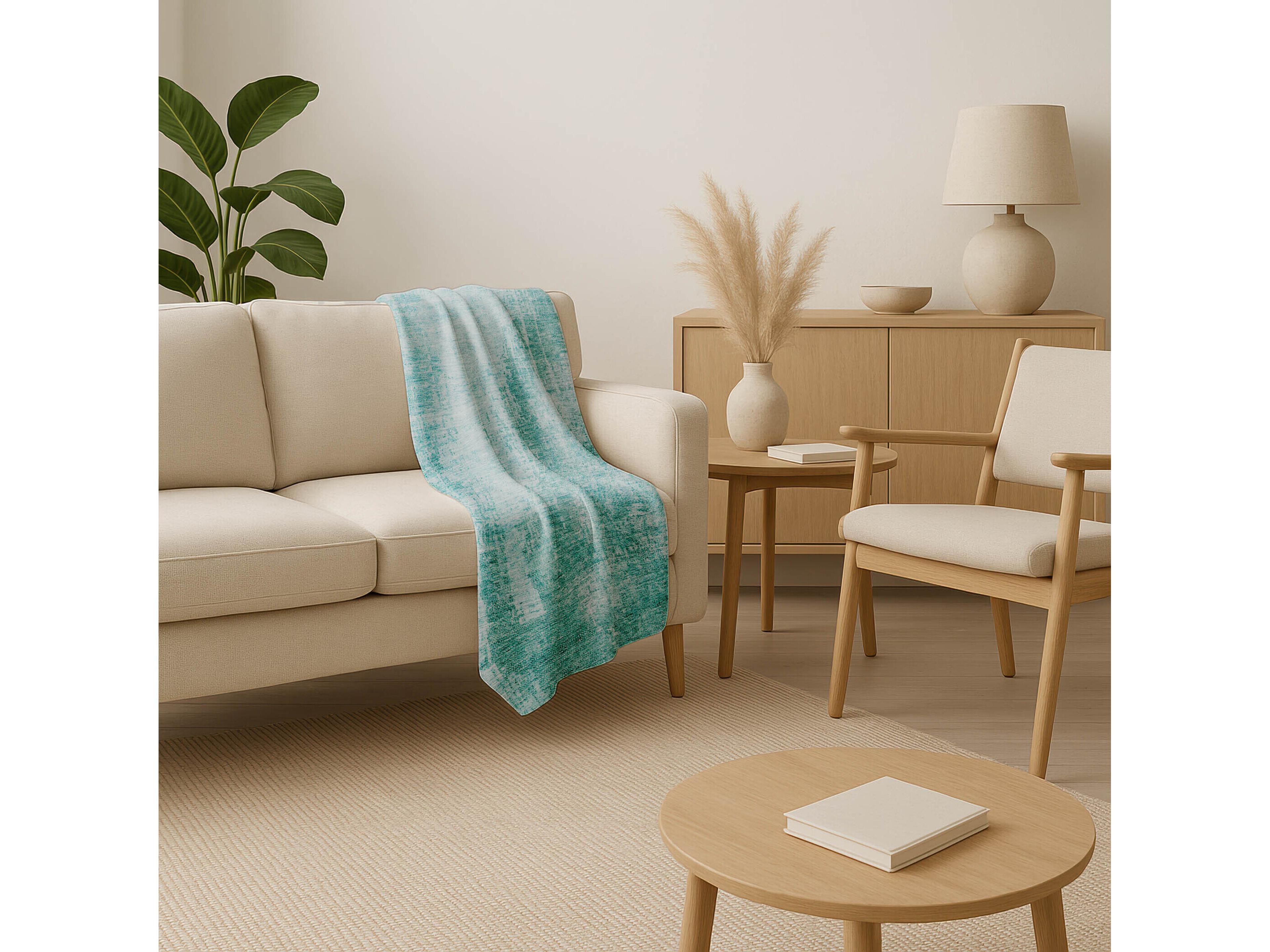 Dalyn Sherpa Teal Polyester Throw