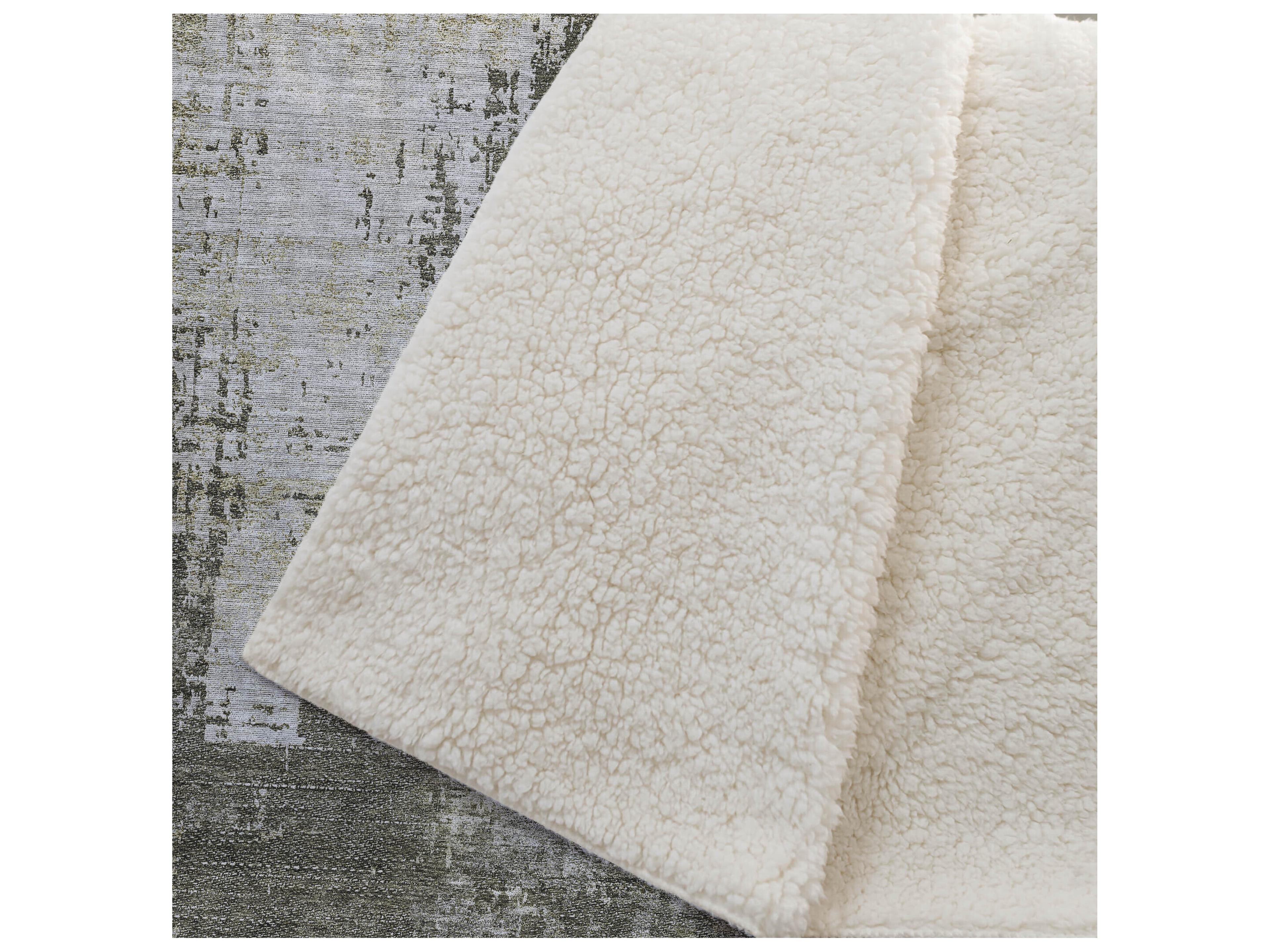 Dalyn Sherpa Brown Polyester Throw