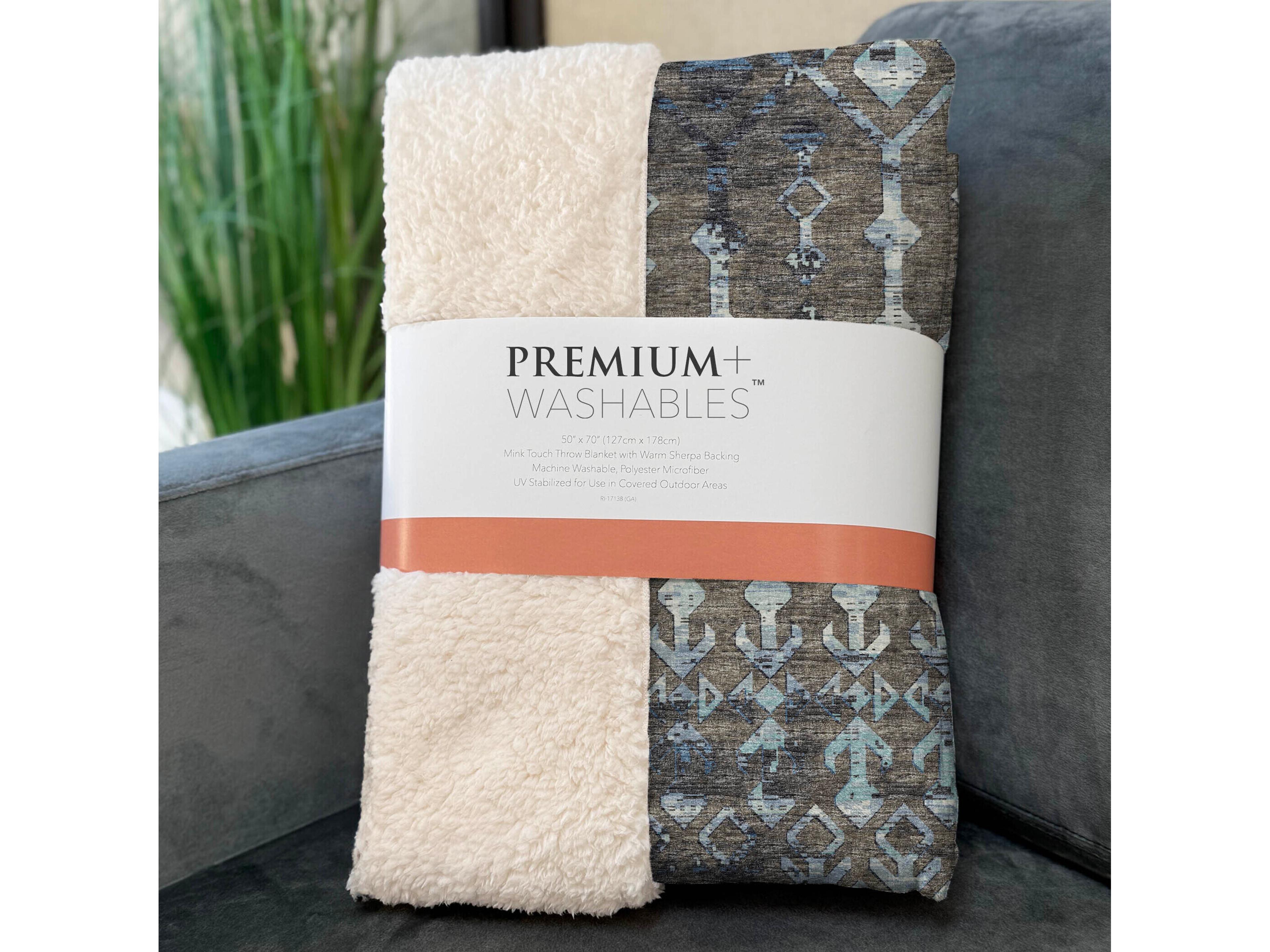 Dalyn Sherpa Multi Polyester Throw