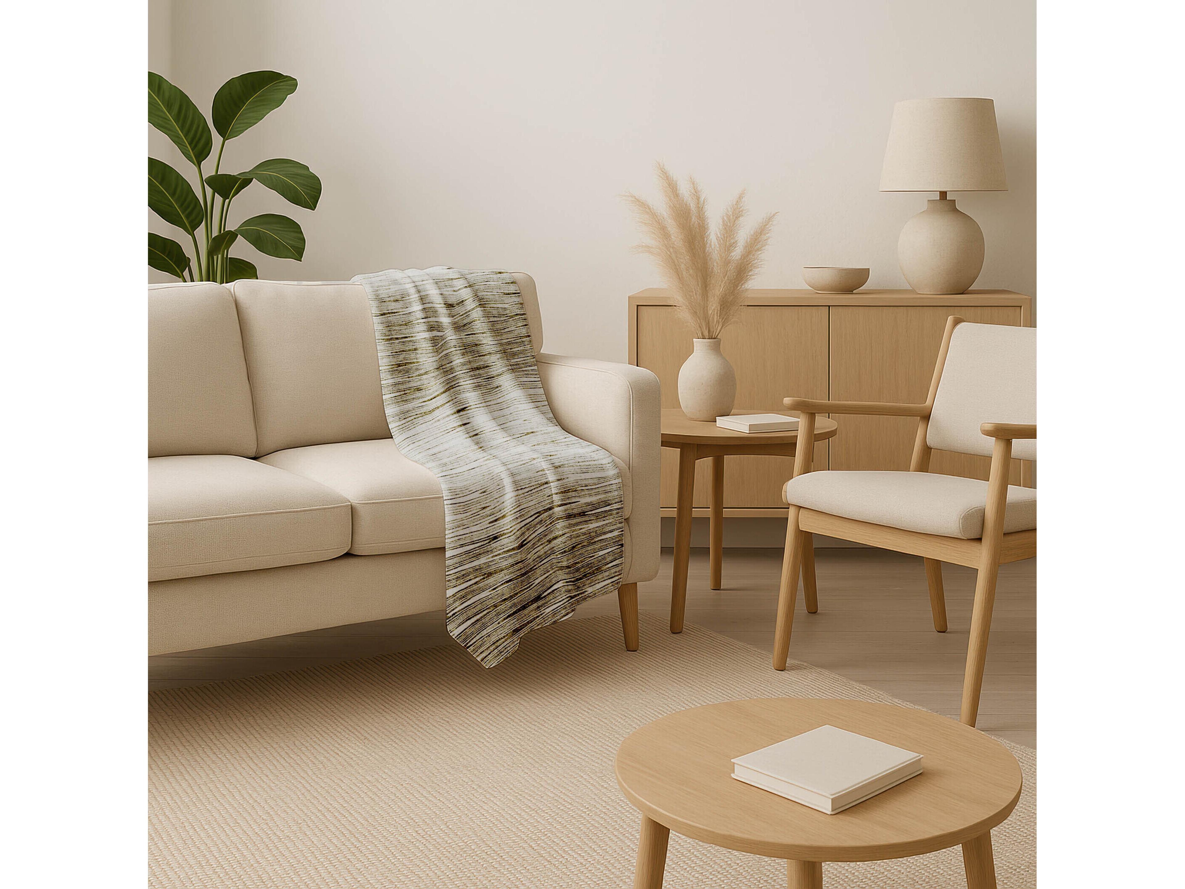 Dalyn Sherpa Brown Polyester Throw