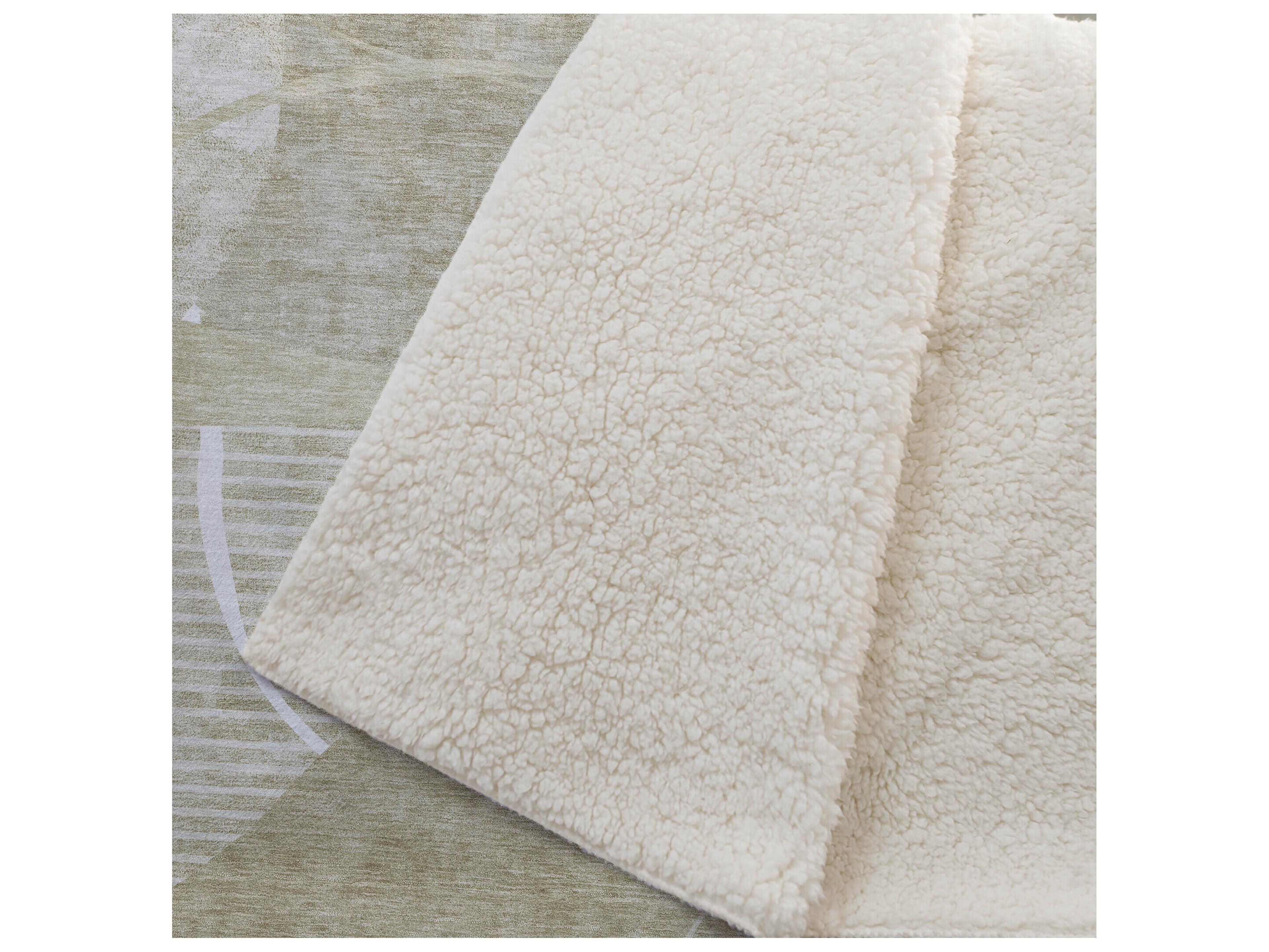 Dalyn Sherpa Brown Polyester Throw