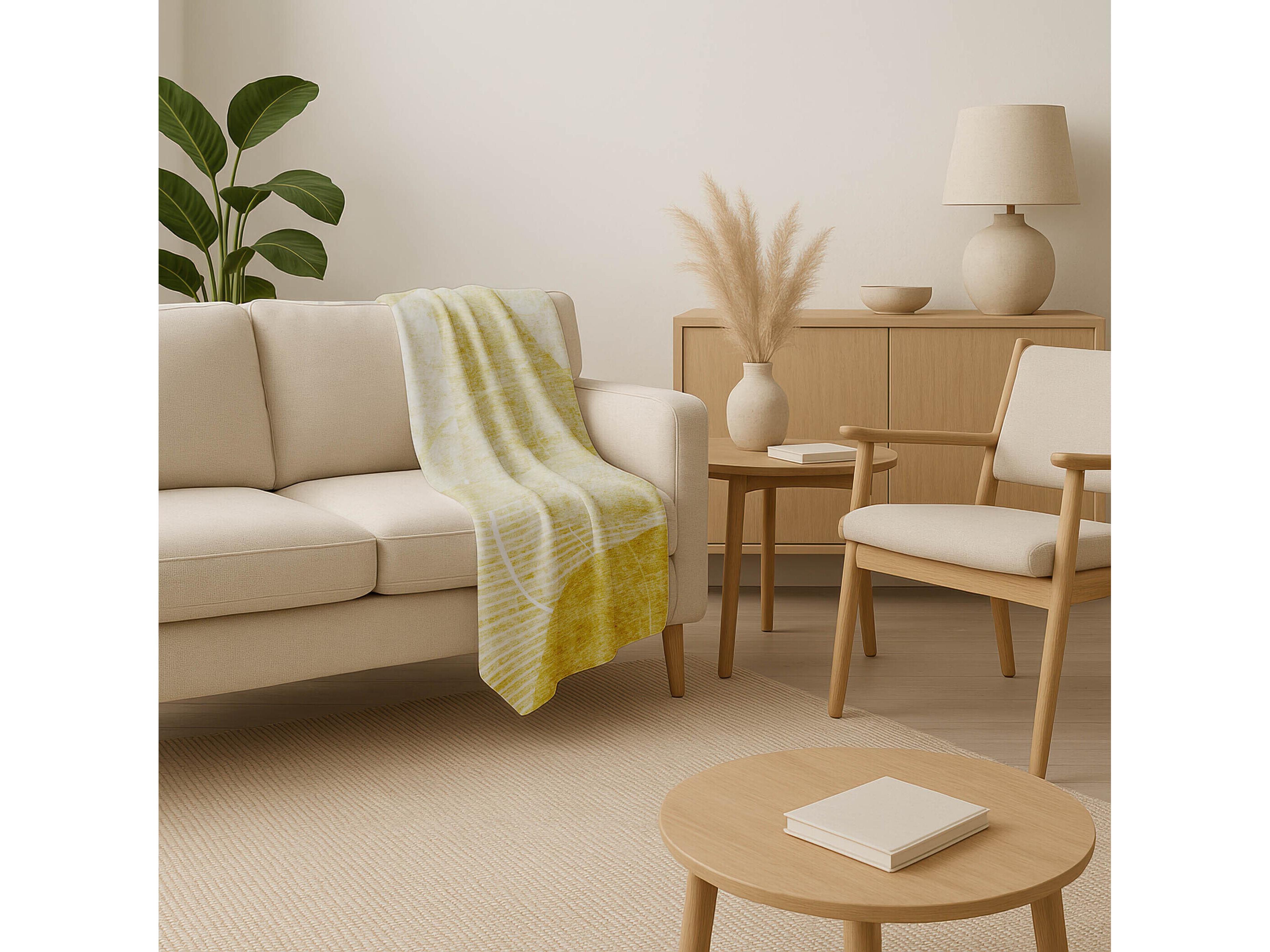 Dalyn Sherpa Gold Polyester Throw