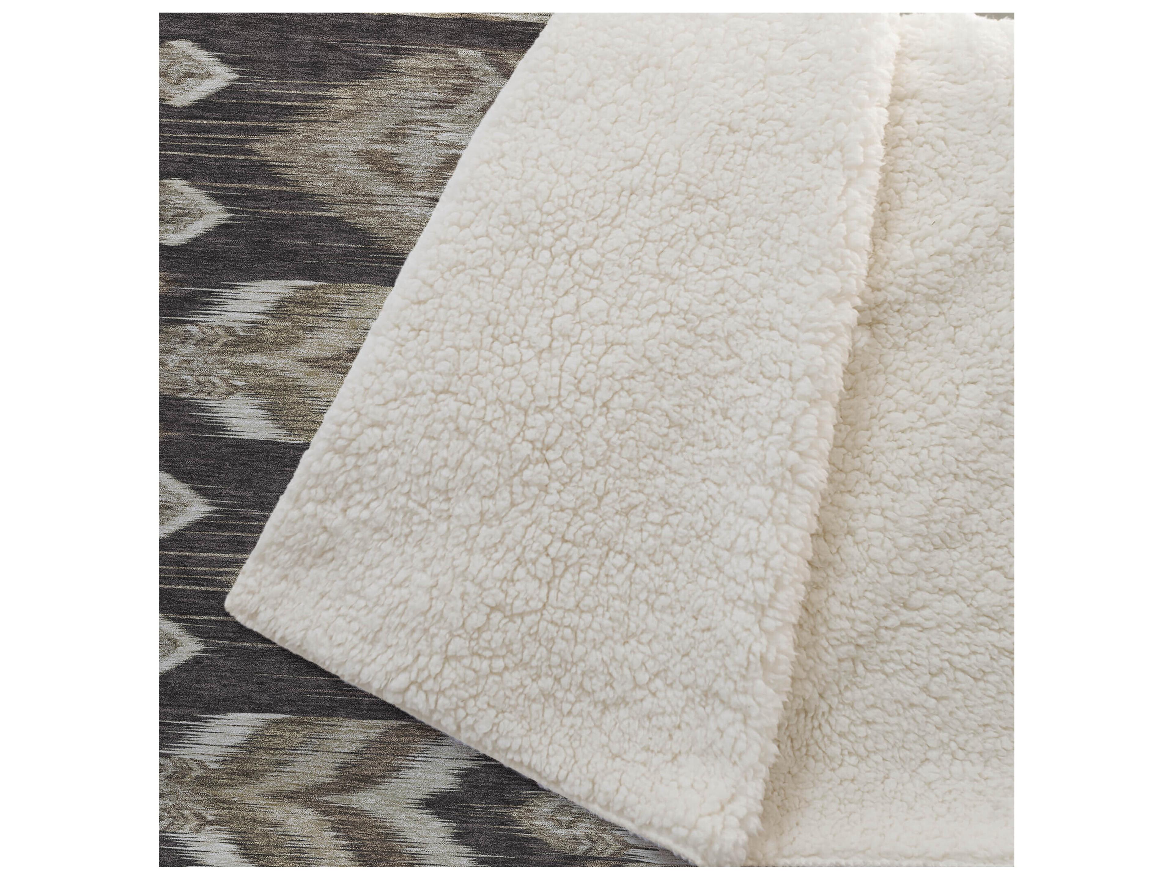Dalyn Sherpa Brown Polyester Throw
