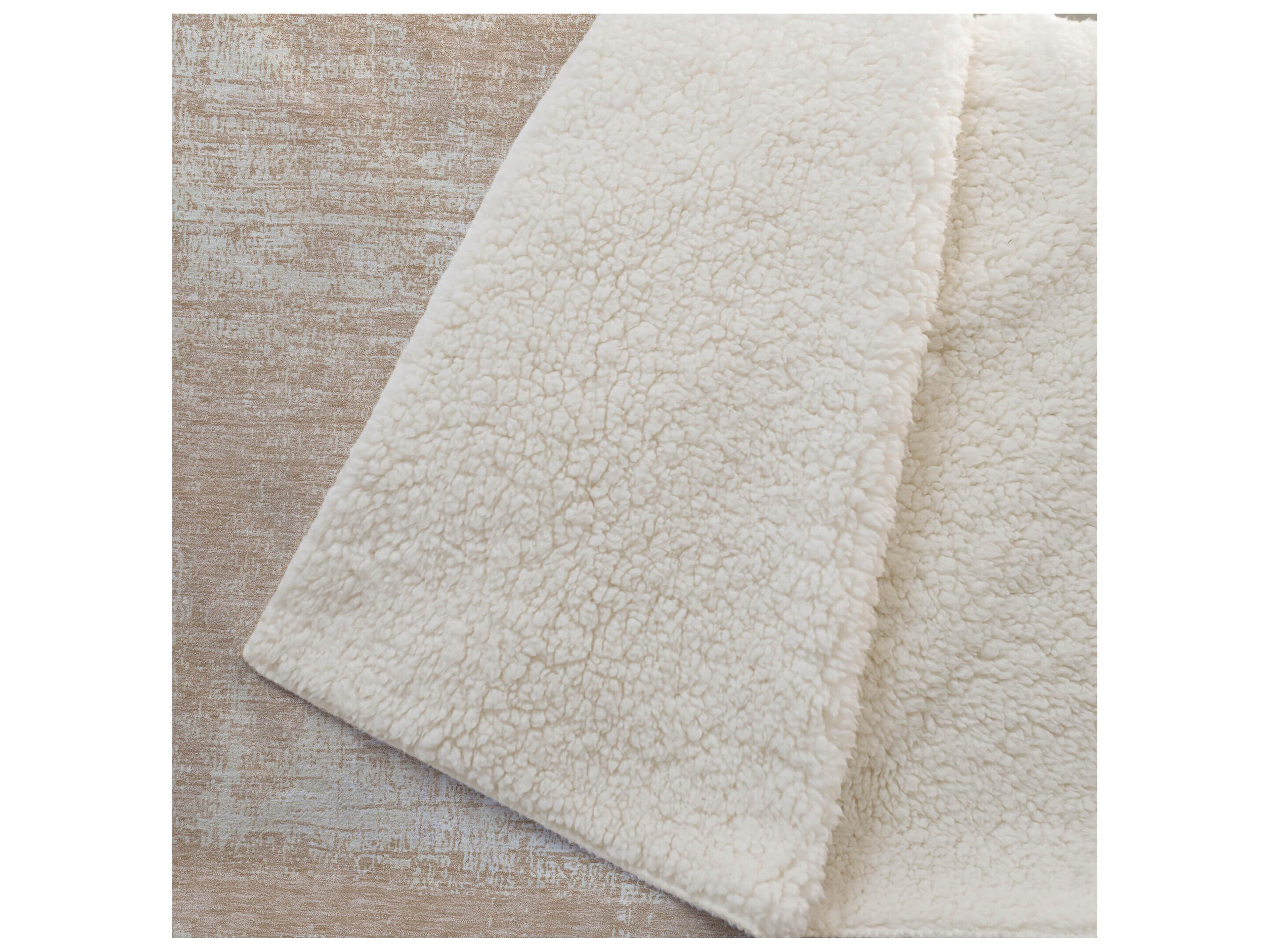 Dalyn Sherpa Orange Polyester Throw