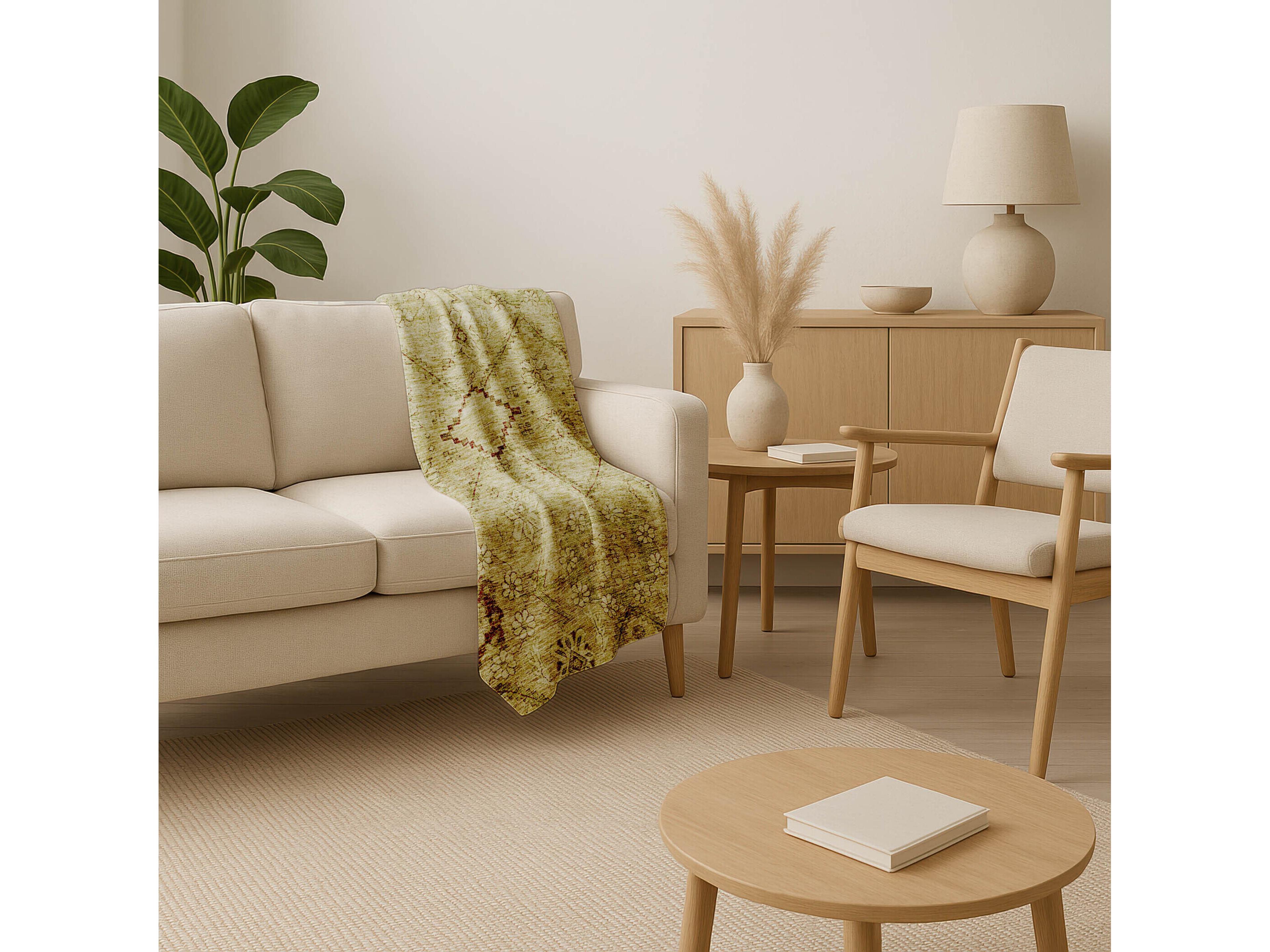 Dalyn Sherpa Brown Polyester Throw