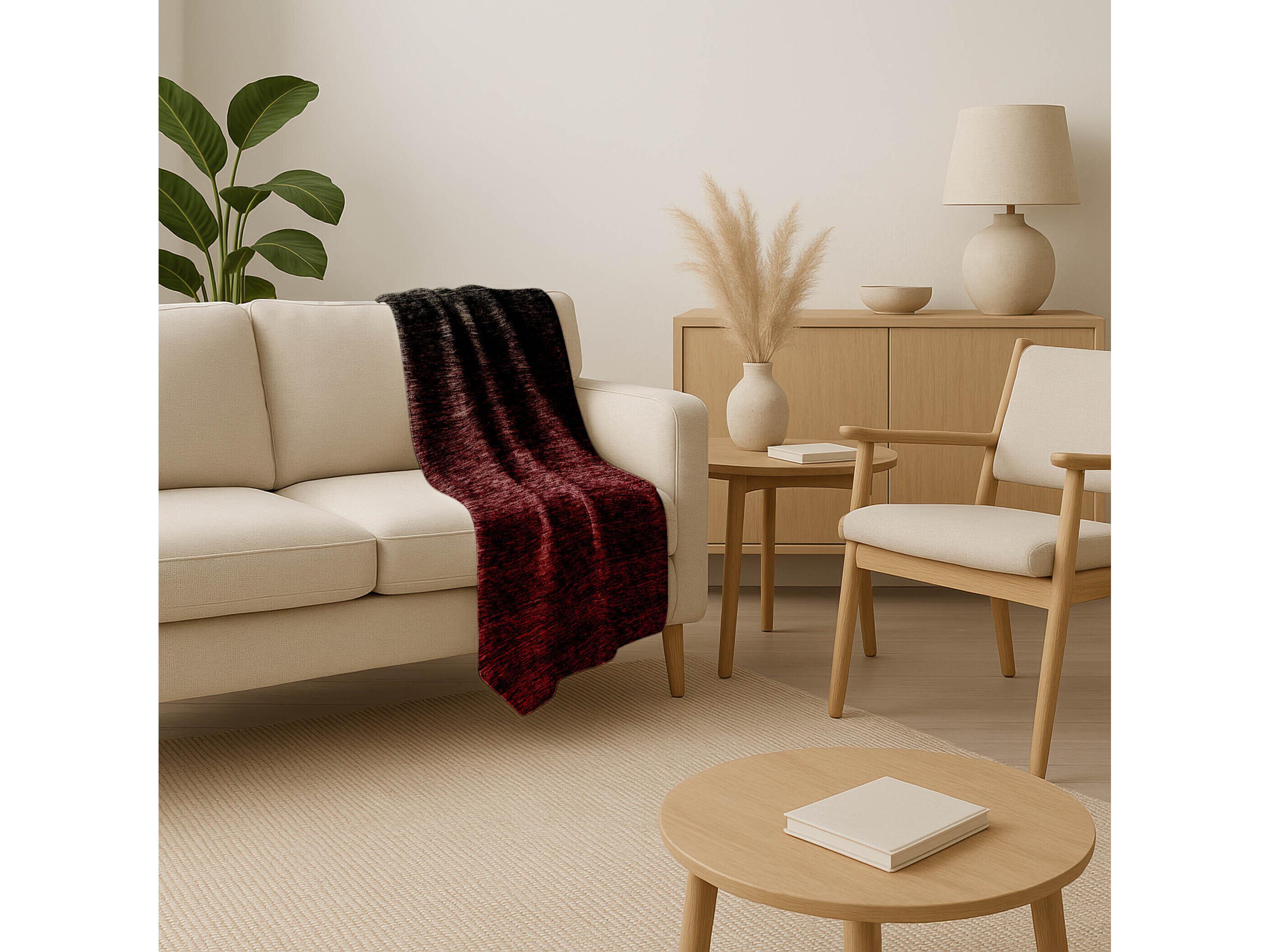 Dalyn Sherpa Red Polyester Throw