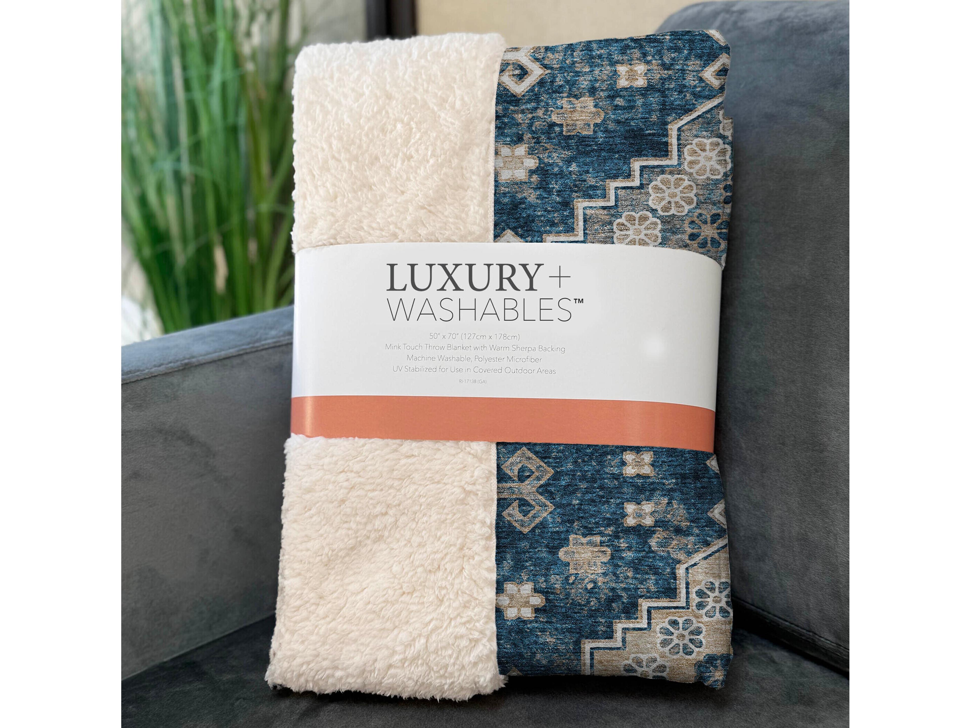 Dalyn Sherpa Blue Polyester Throw