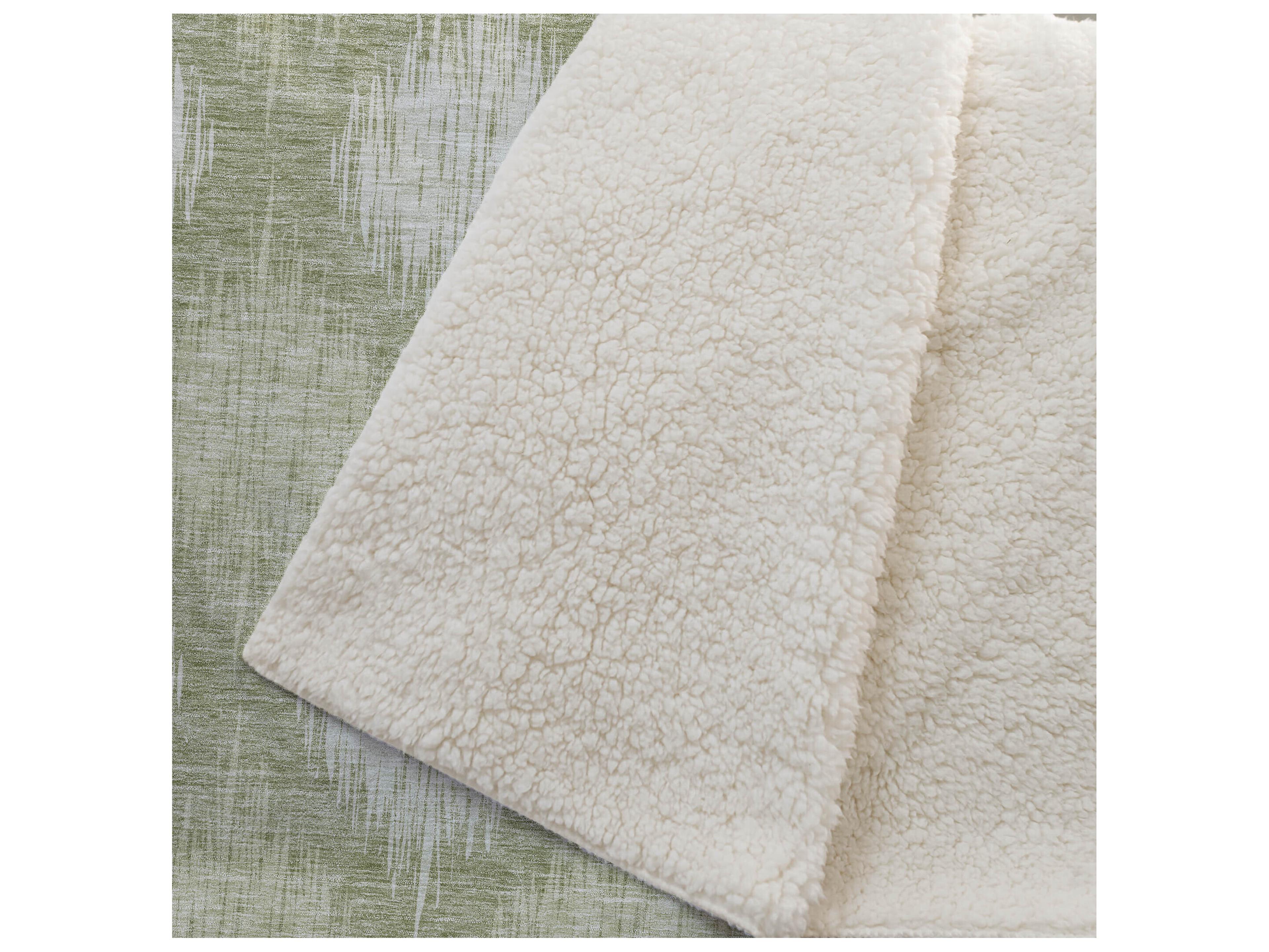 Dalyn Sherpa Green Polyester Throw