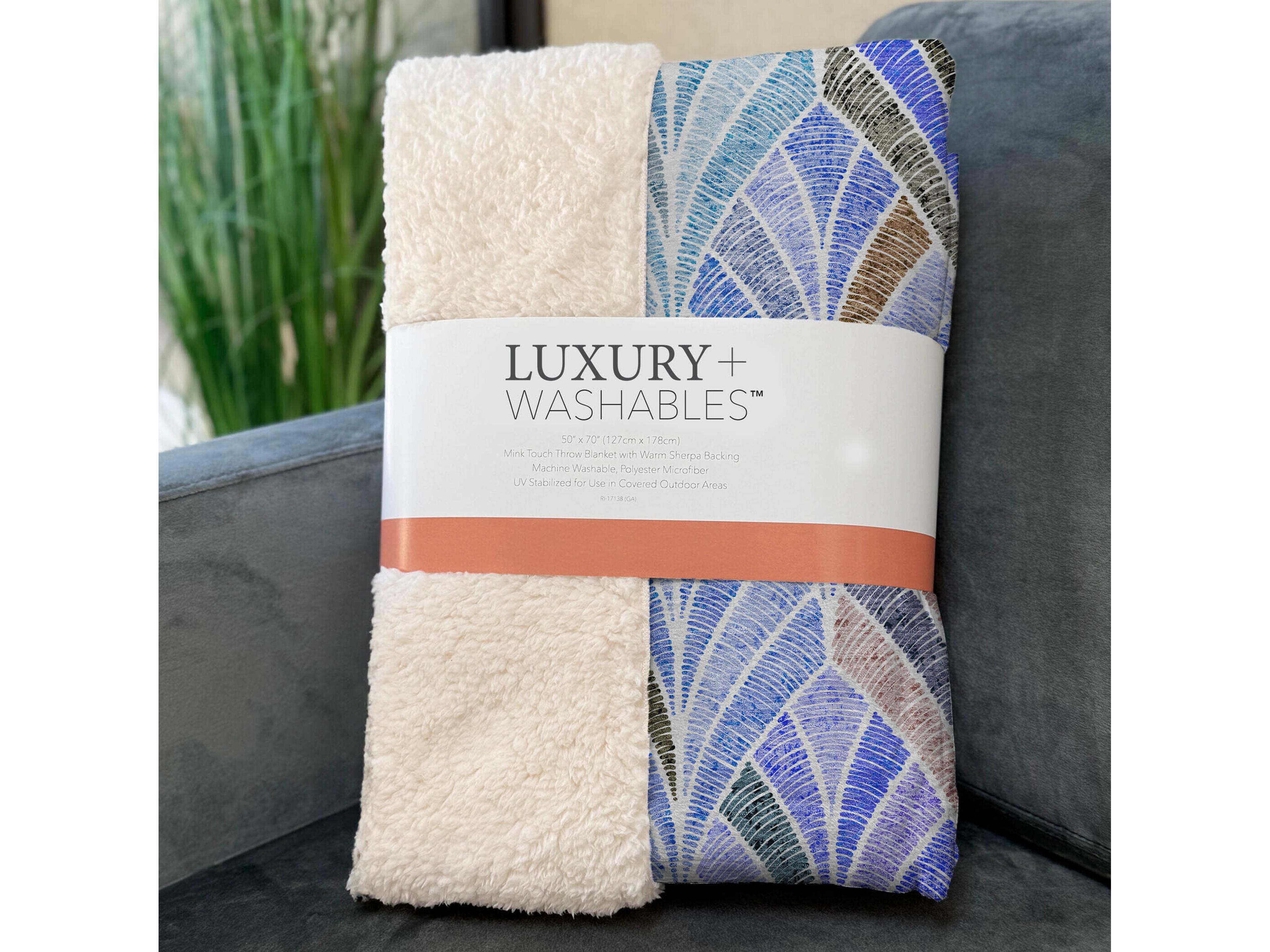 Dalyn Sherpa Blue Polyester Throw